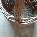 Round wicker basket from the Villaines les rochers cooperative