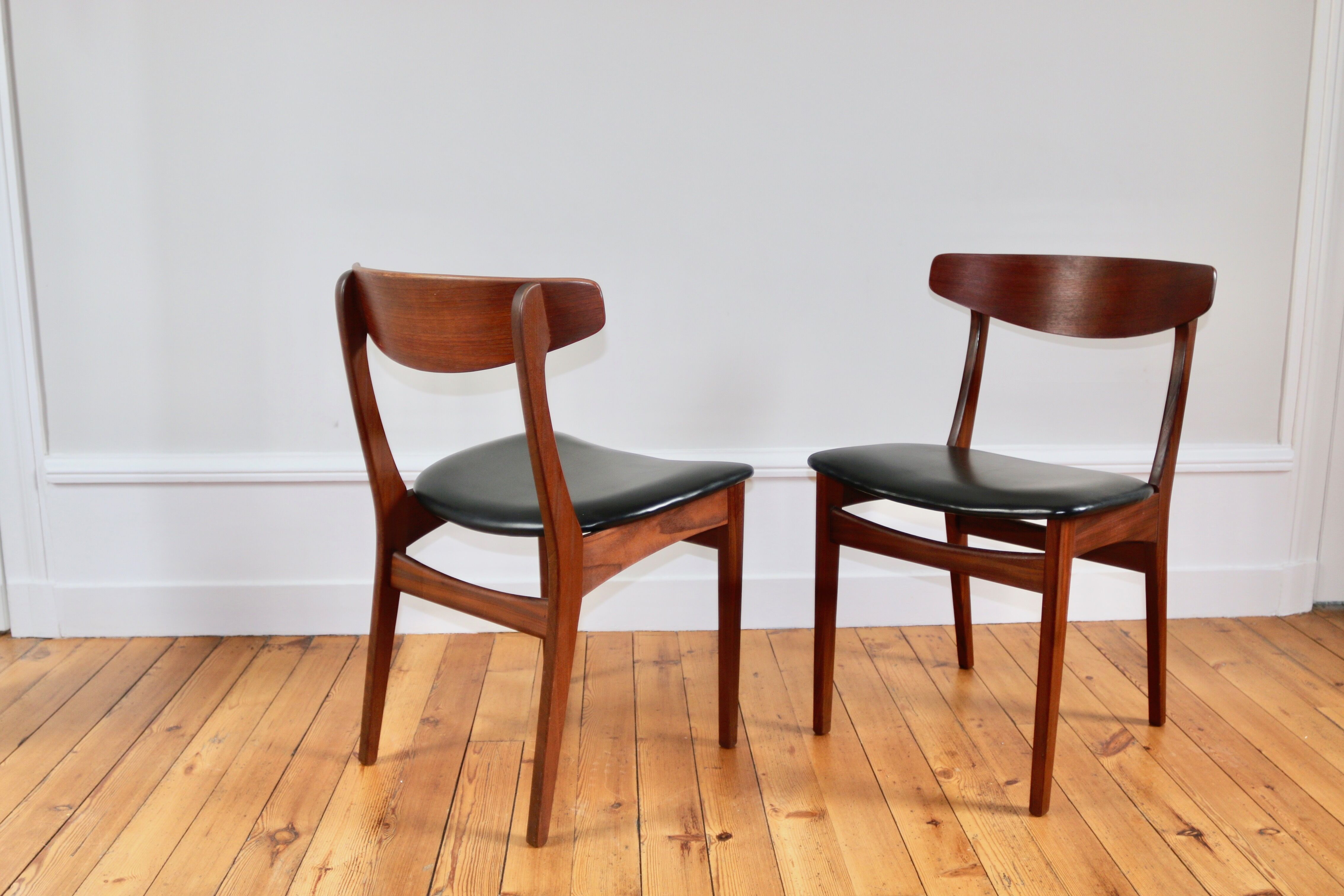 4 Chairs edited by Silkeborg