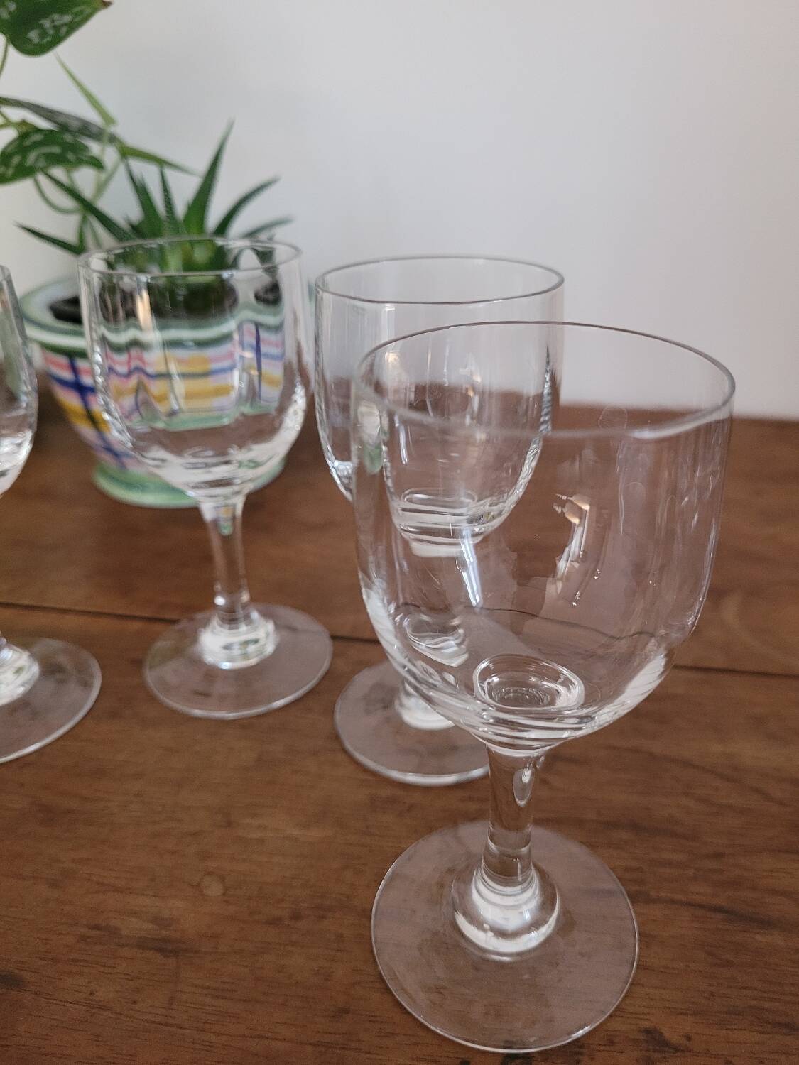 Set of 4 small wine glasses