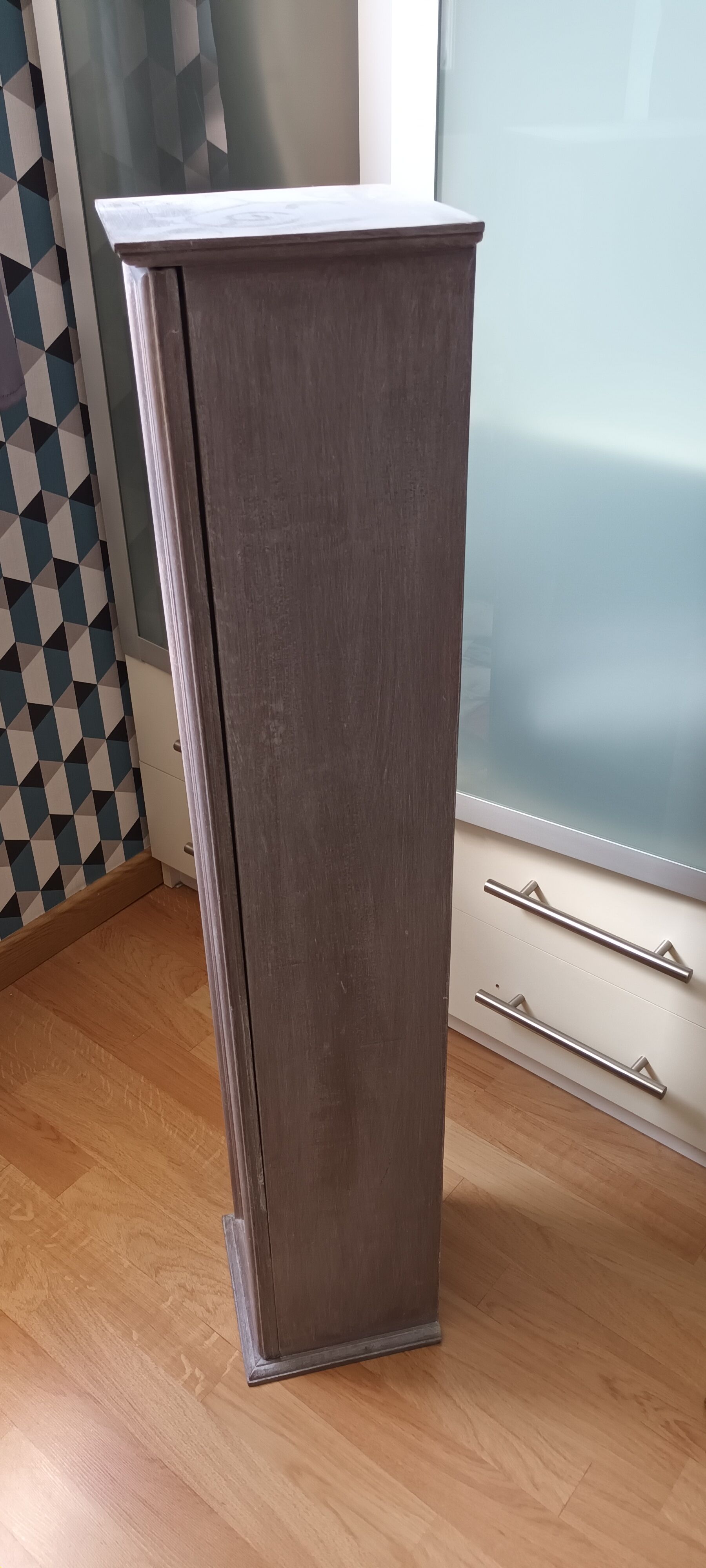 Storage Column CD, DVD, books