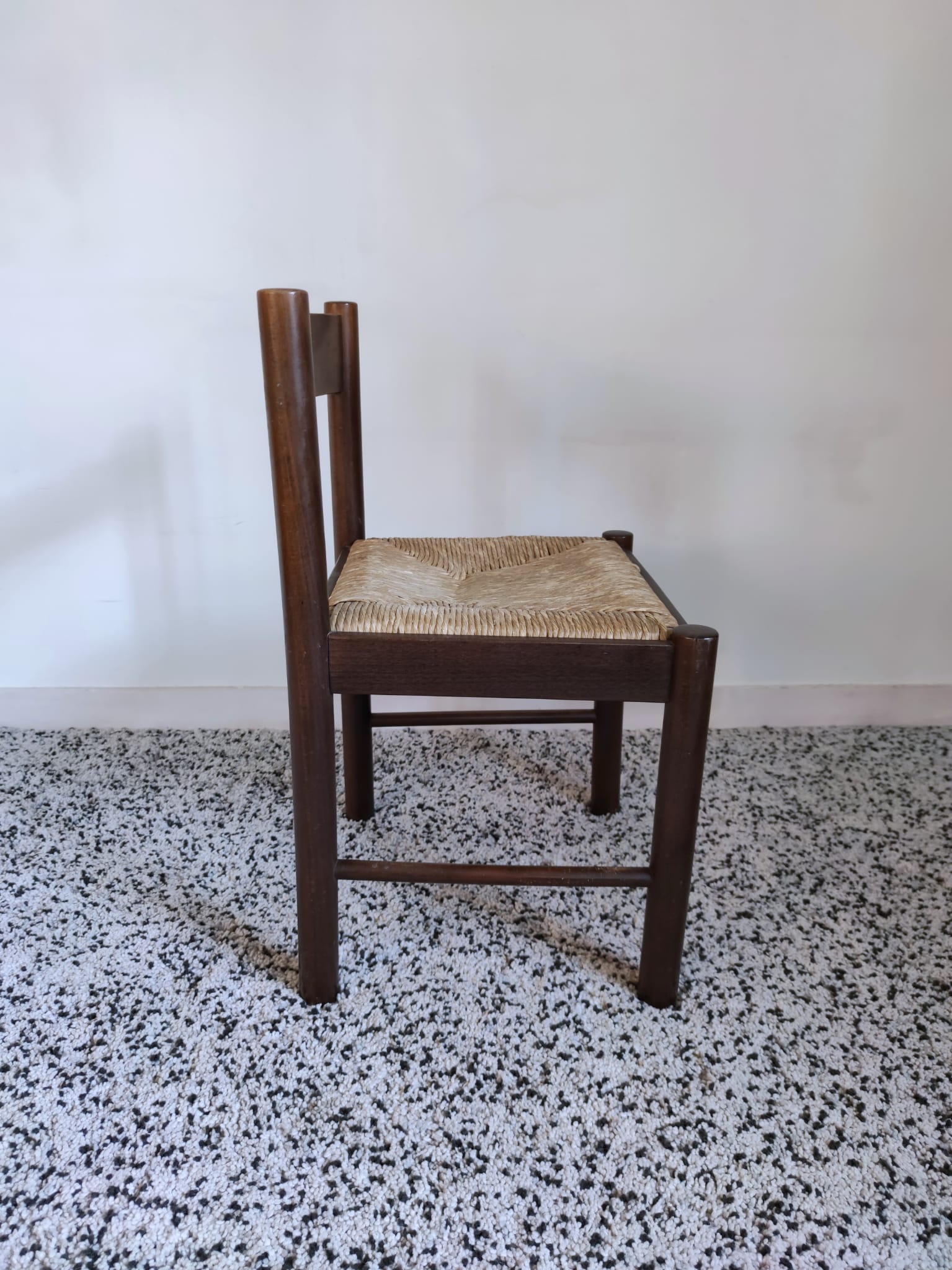 Natural wooden chair, headband backrest, mulched seat