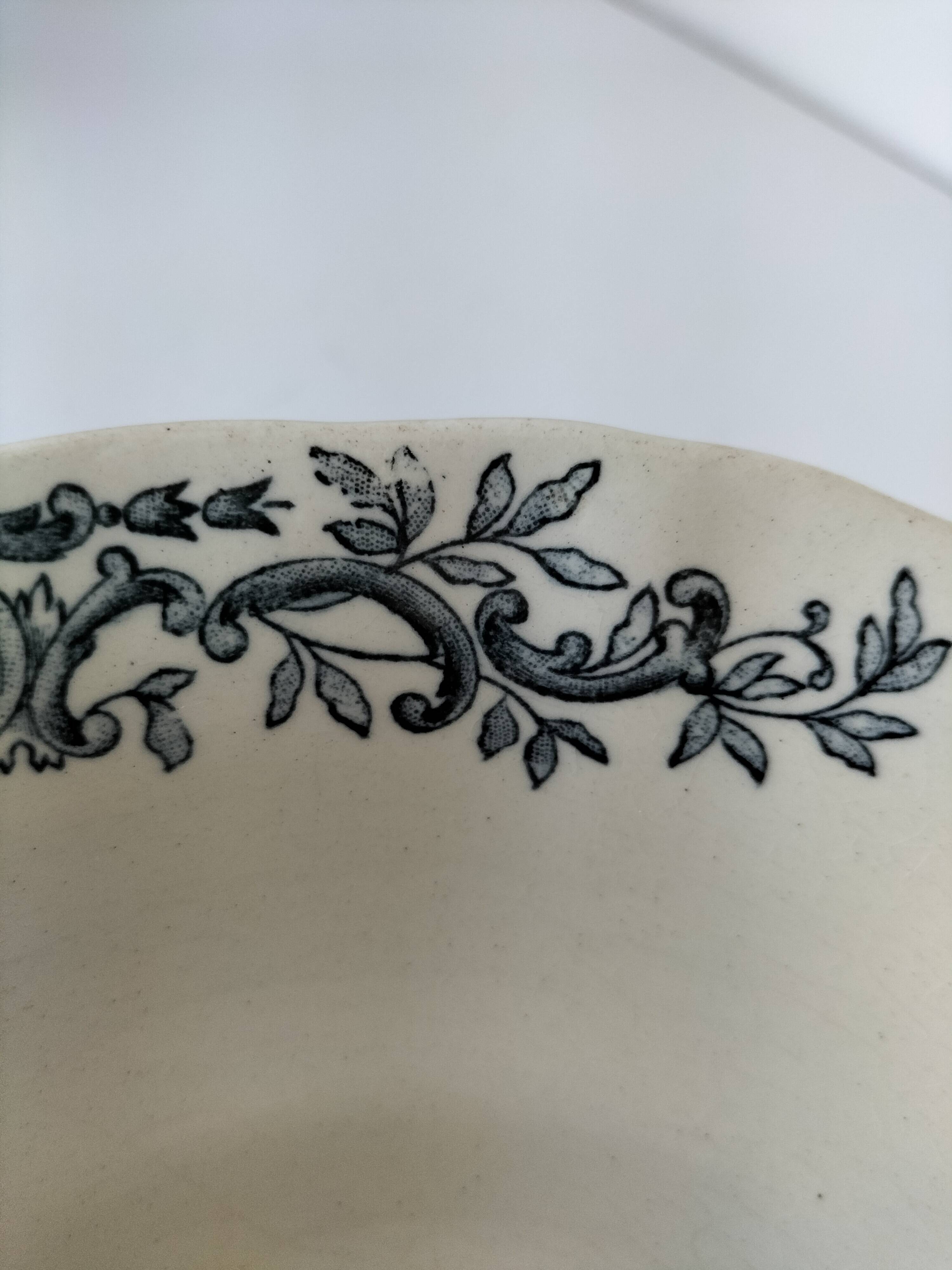 Compote dish on pedestal Longchamp, Régent model, period R. Charbonnier.