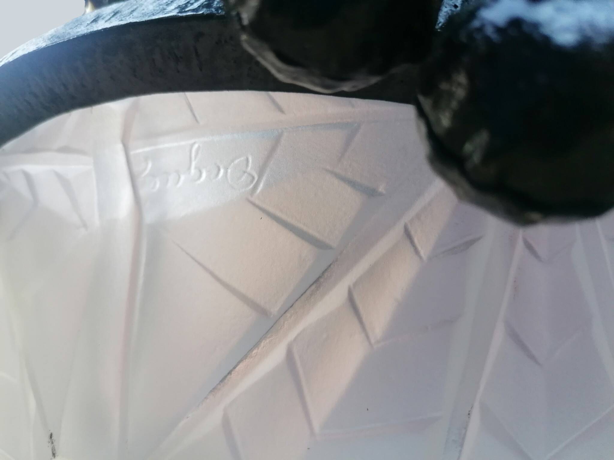 Wrought iron and art deco glass chandelier - Degué Workshops