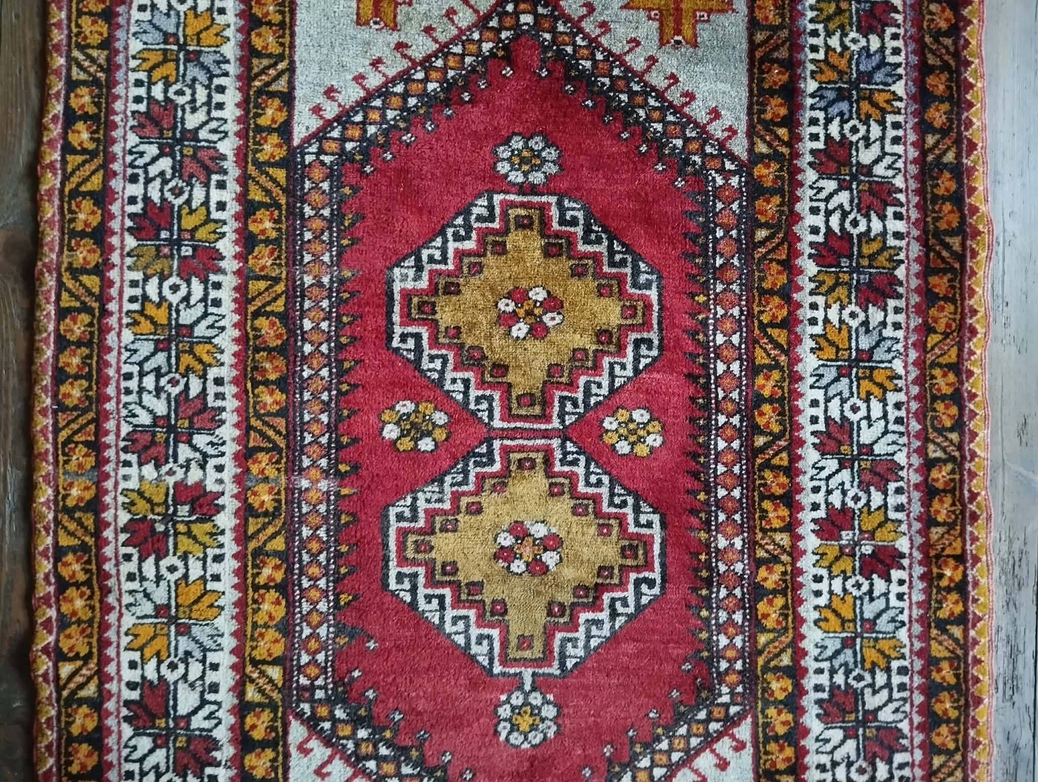 Tapis Anatolien Yahyahli fait main 190x114cm