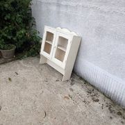 Petite vitrine à suspendre