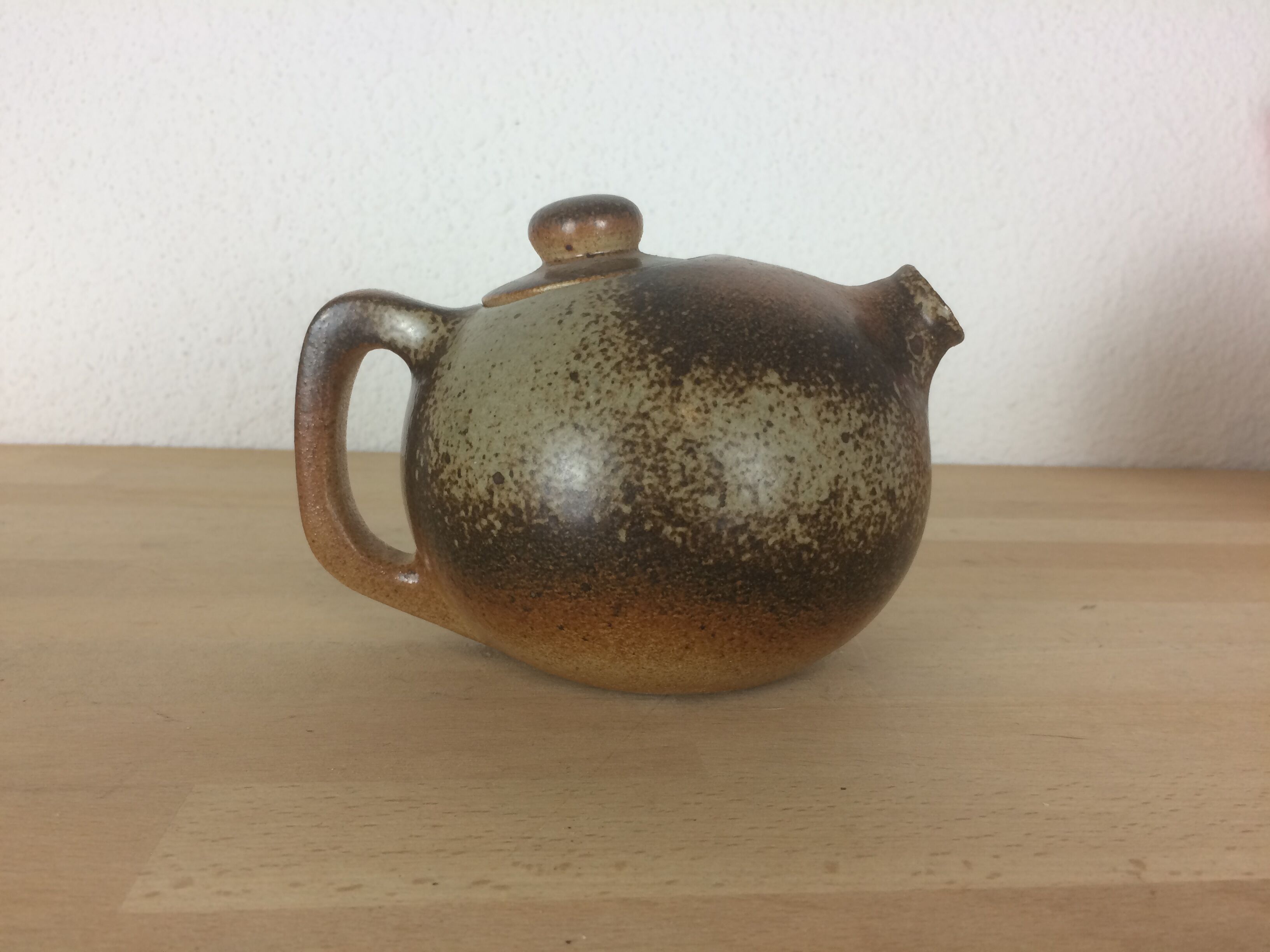 Round sandstone teapot