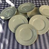 Set of 8 small white plates