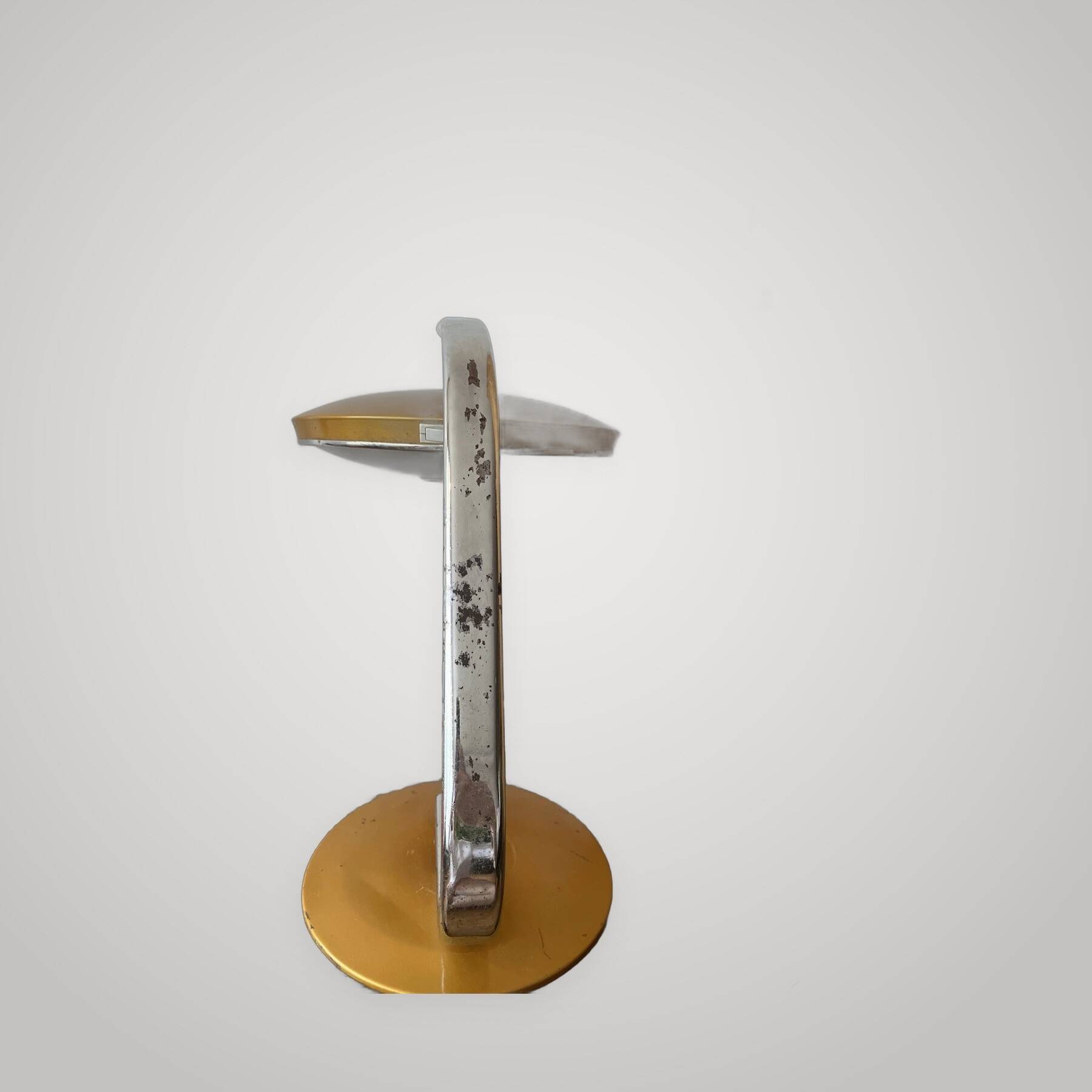 Vintage Fase Boomerang 520 lamp from the 60s-70s.