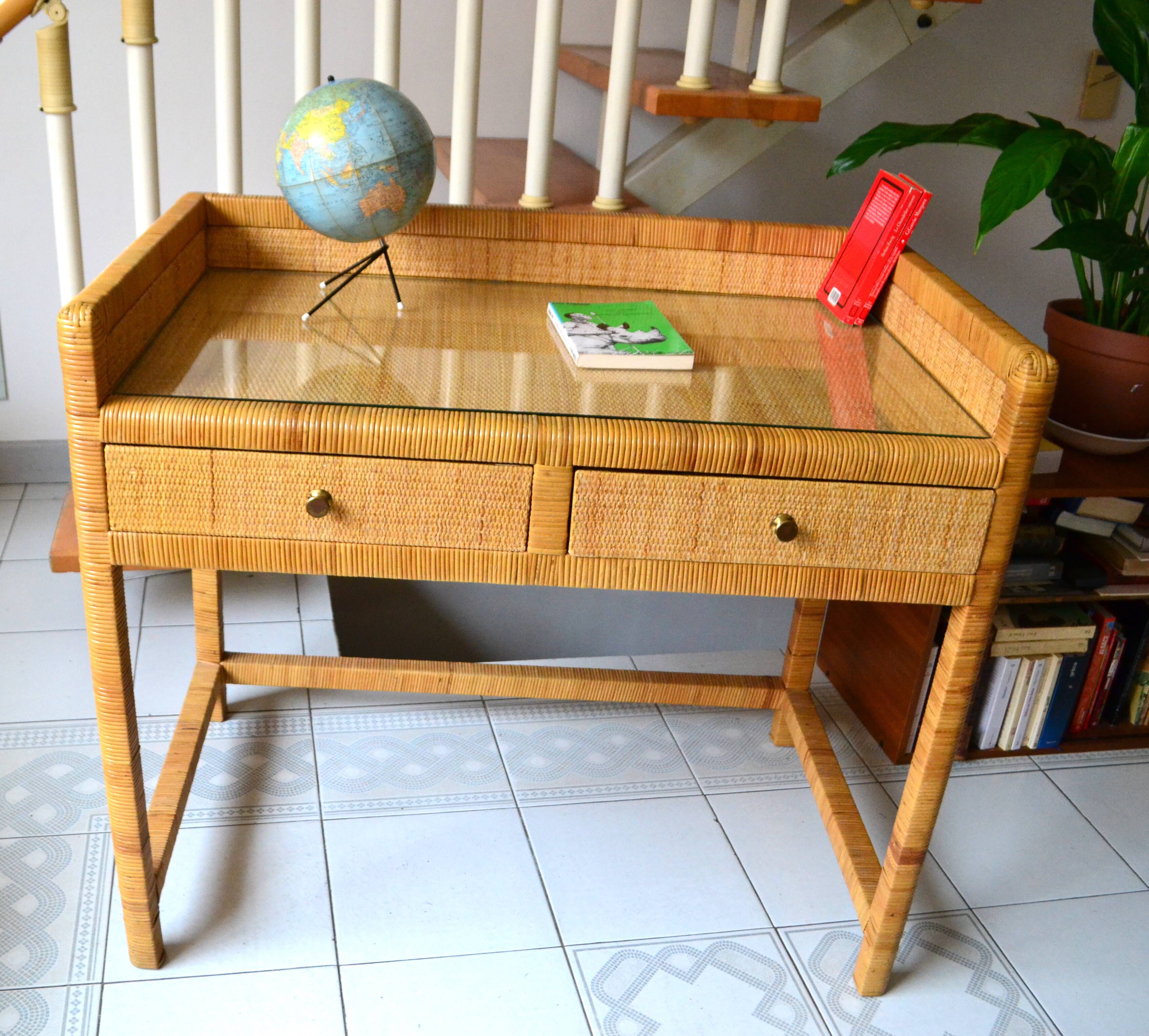 Rattan and wood desk from the 60s/70s.