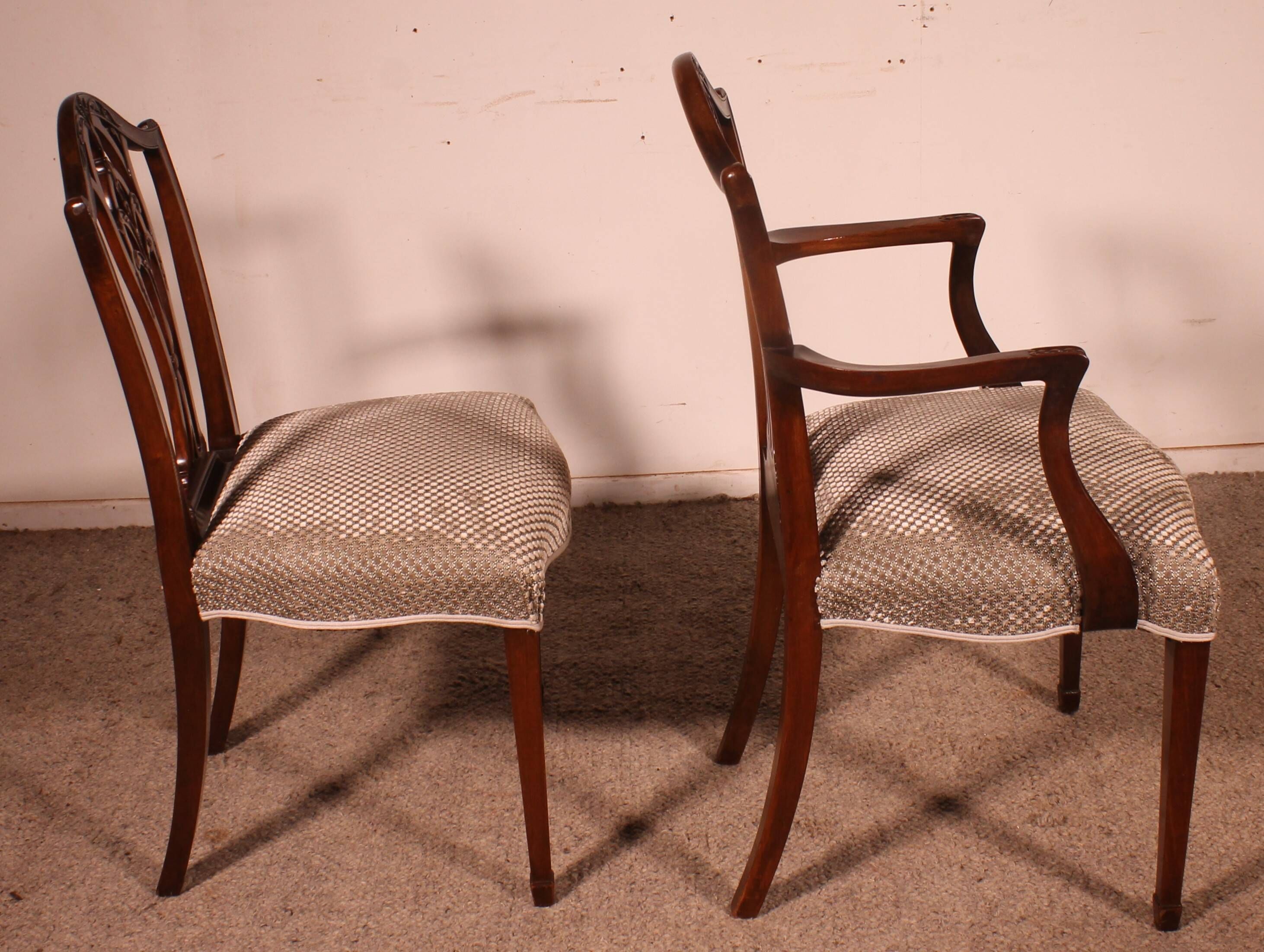 set of 6 chairs and two armchairs in mahogany from the 19th century