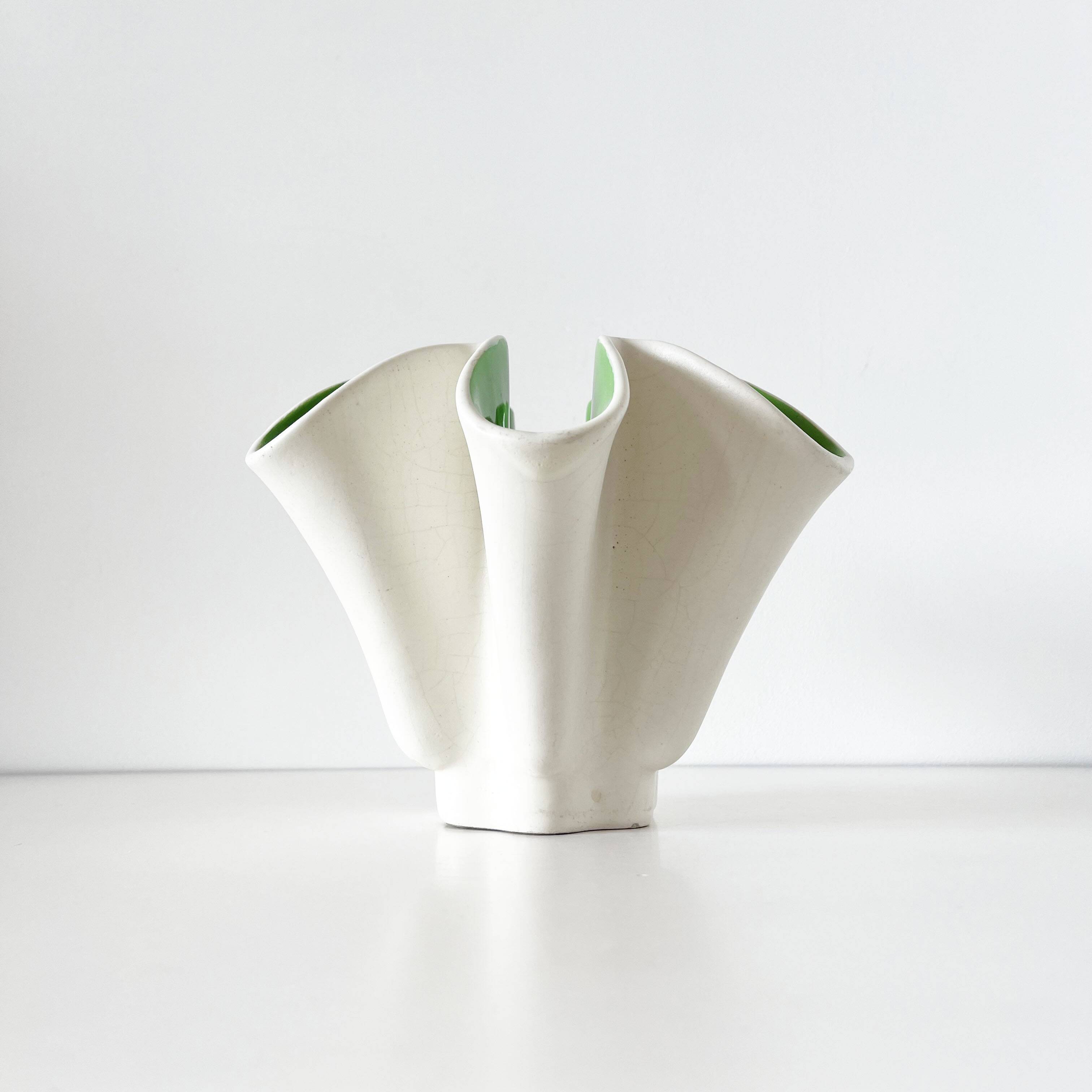 Saint Clement corolla vase 1950