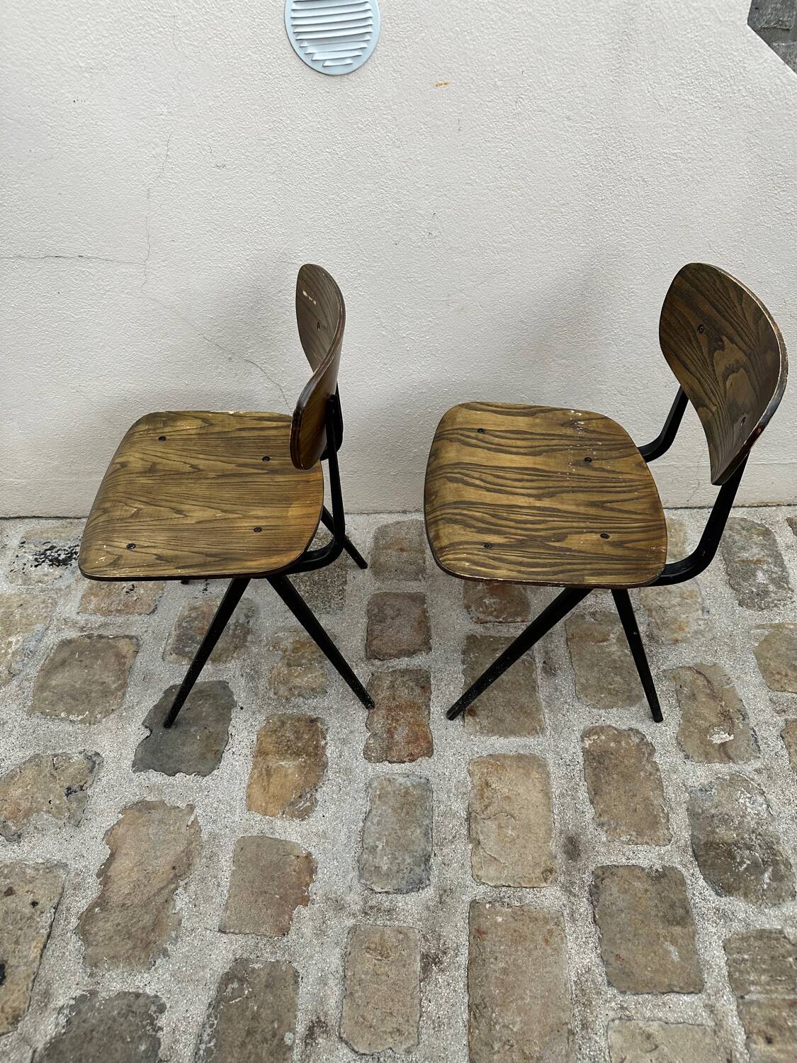 2 chaises style industriel en bois et métal