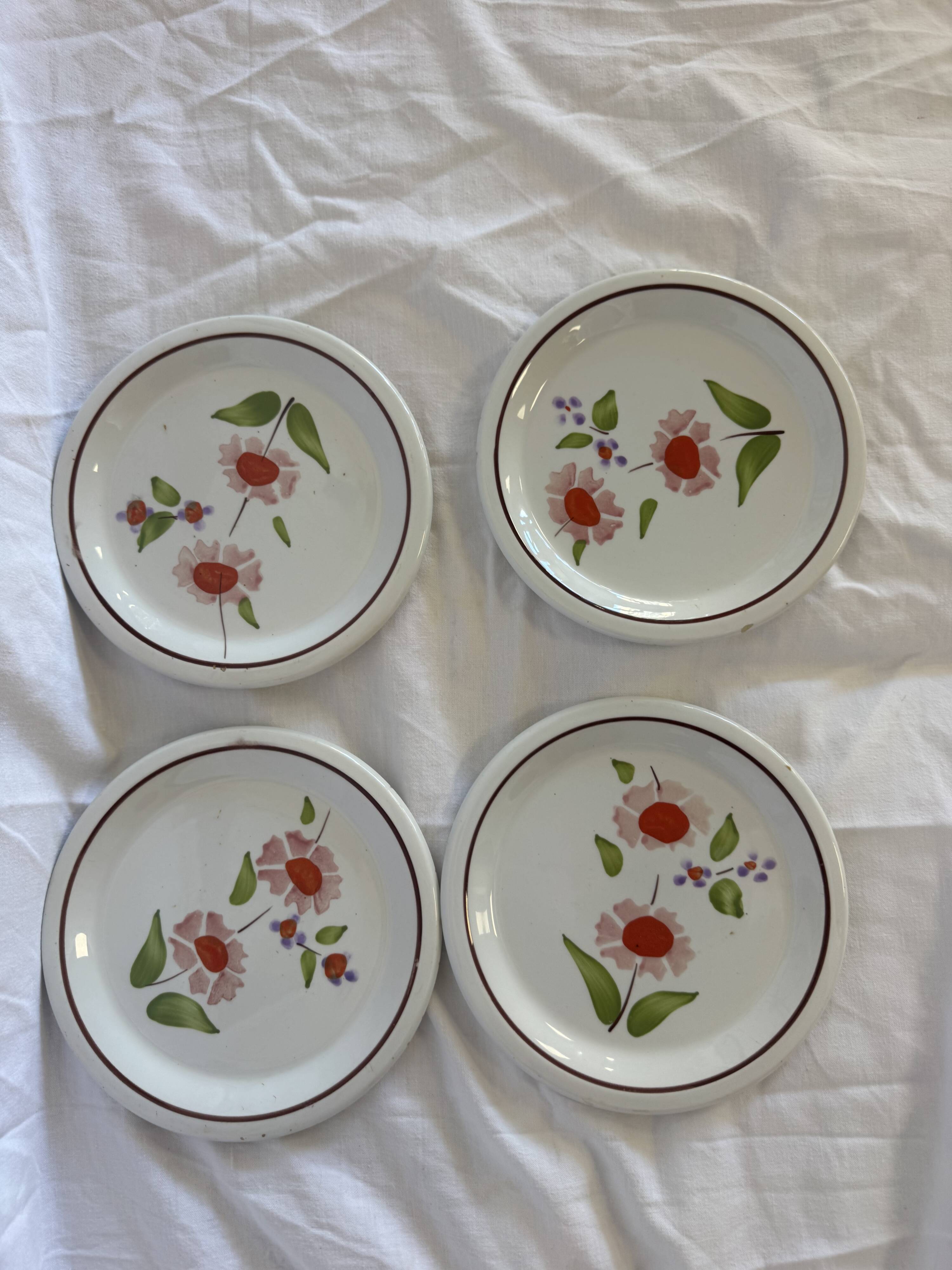 Dessert plates
