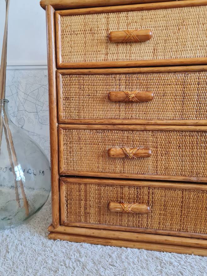 Commode en rotin, circa 1970
