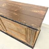 Grand Counter of Old Commerce in Pine