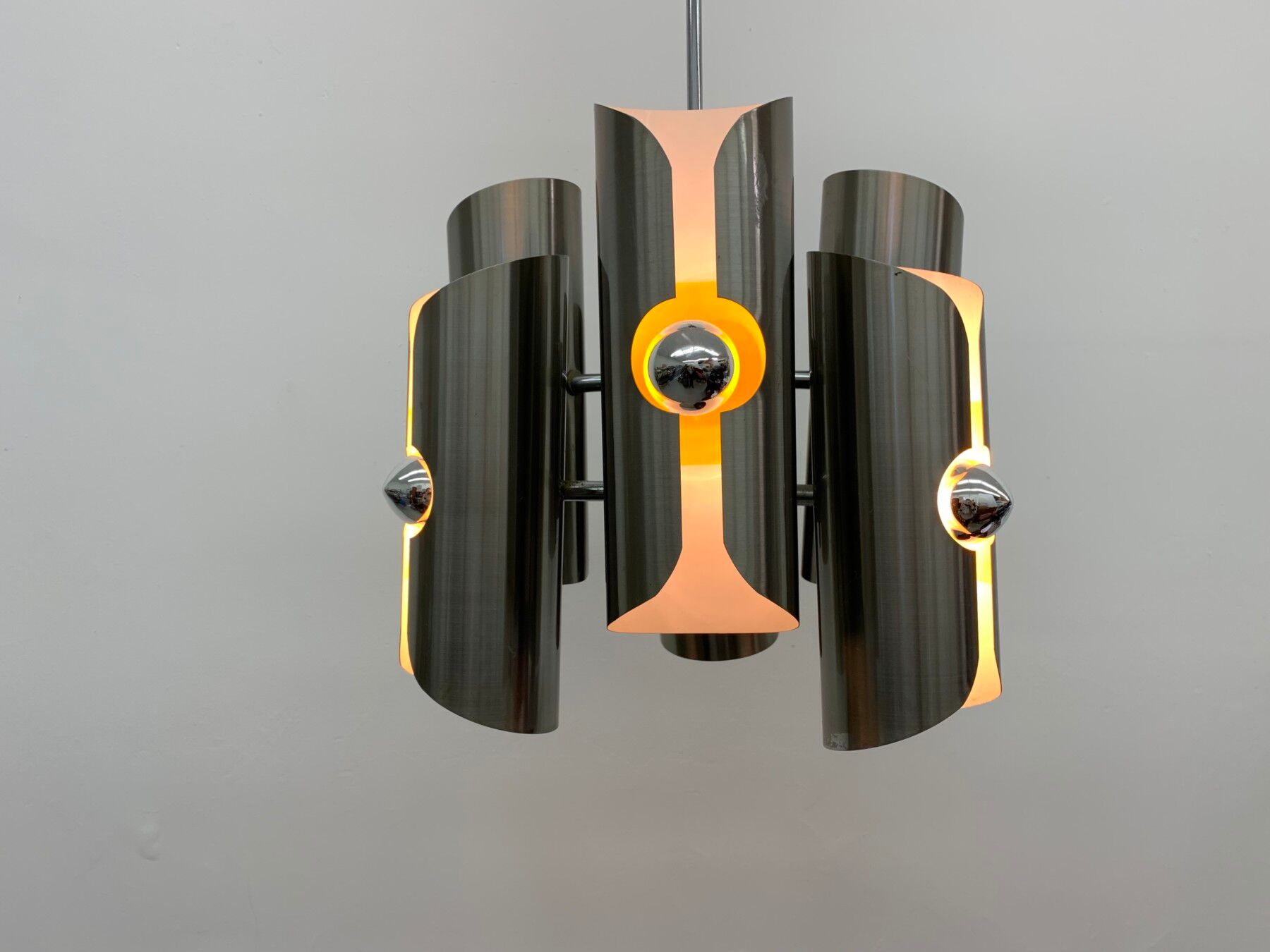 Space age suspension in 70s