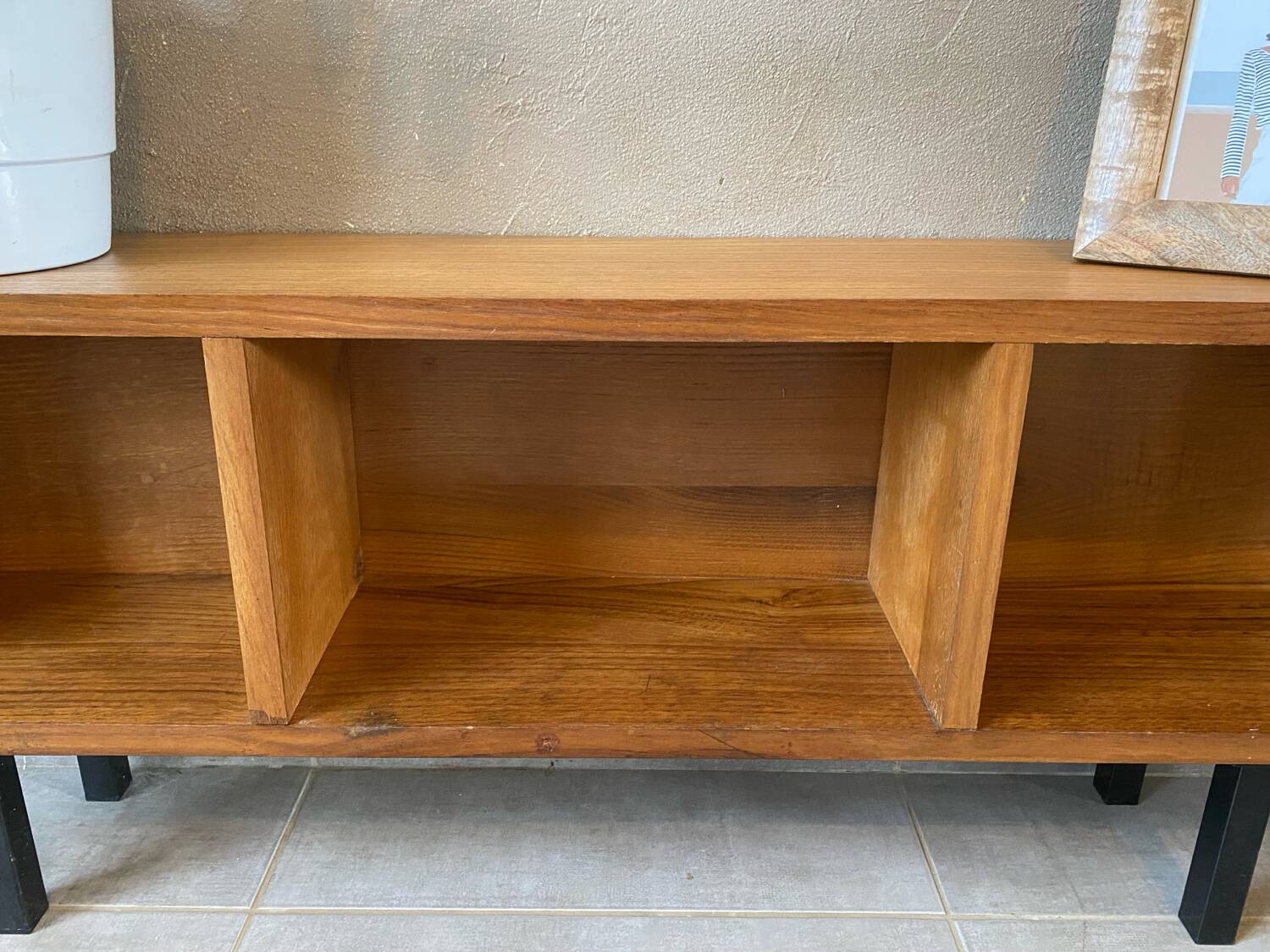 Small vintage sideboard (shallow)