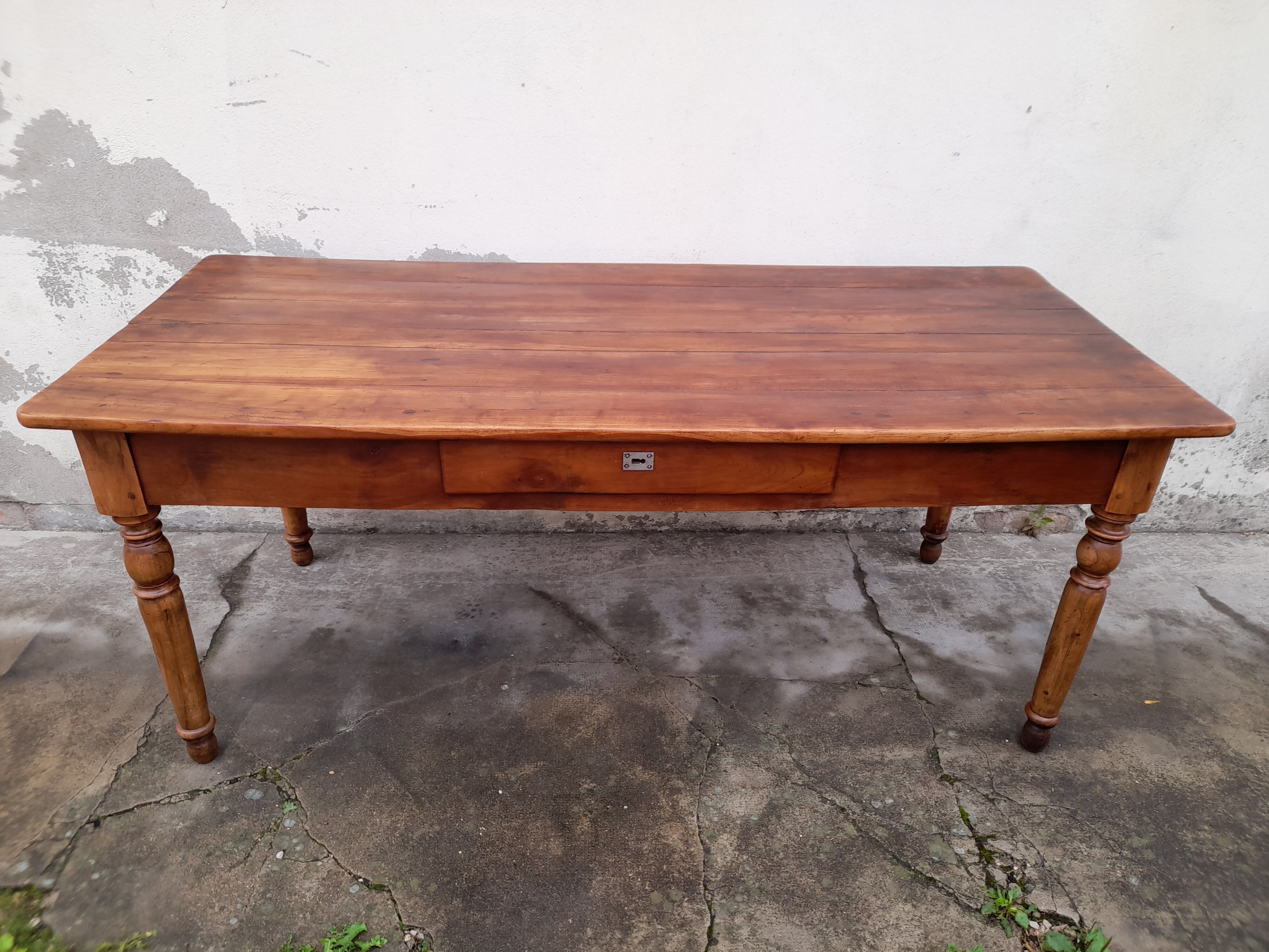 Farm table Louis Philippe in walnut 19th -1m83