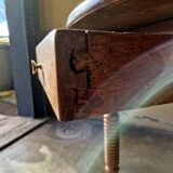 Shuttered table - Louis Philippe period, circa 1840 - In molded walnut