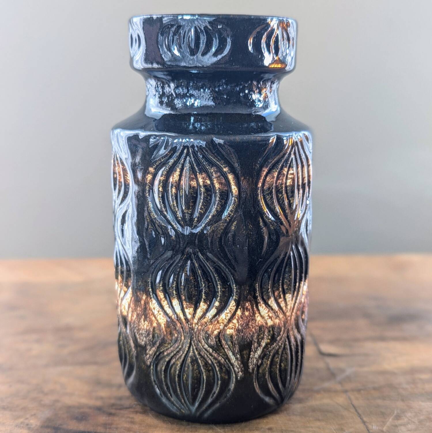 West Germany Scheurich 285-18 Onion Vase, Black Brown