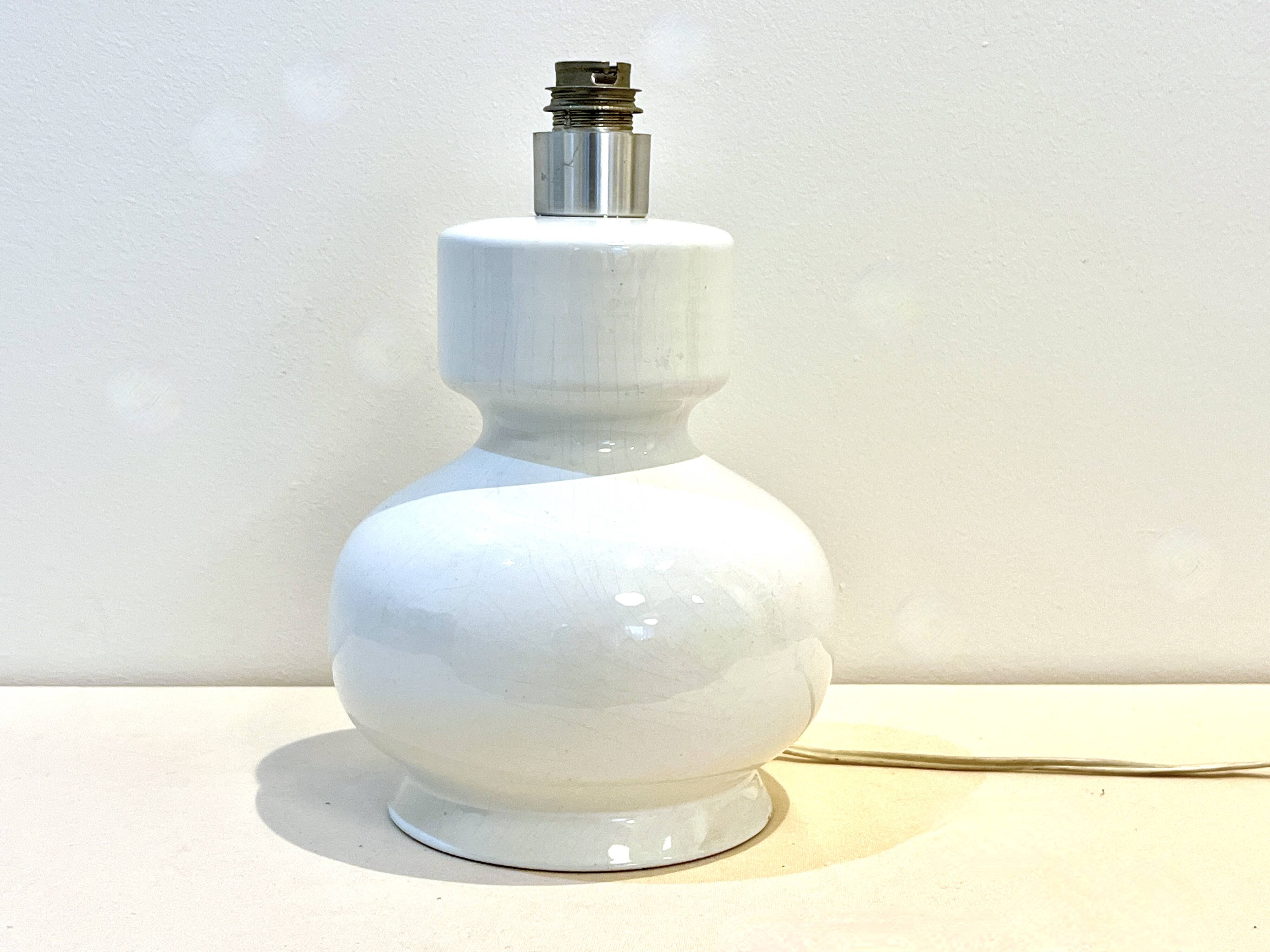 Vintage design lamp base in white ceramic with dried flower shade