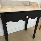 Black dressing table, white marble