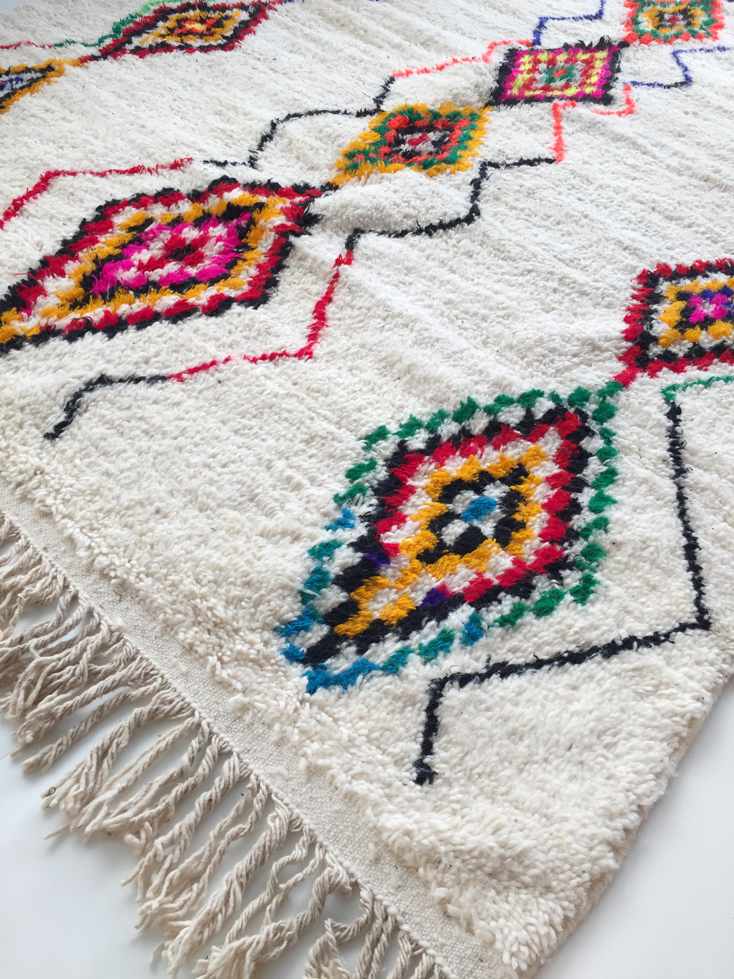 Tapis berbère marocain Azilal à losanges colorés fluo 295x190cm