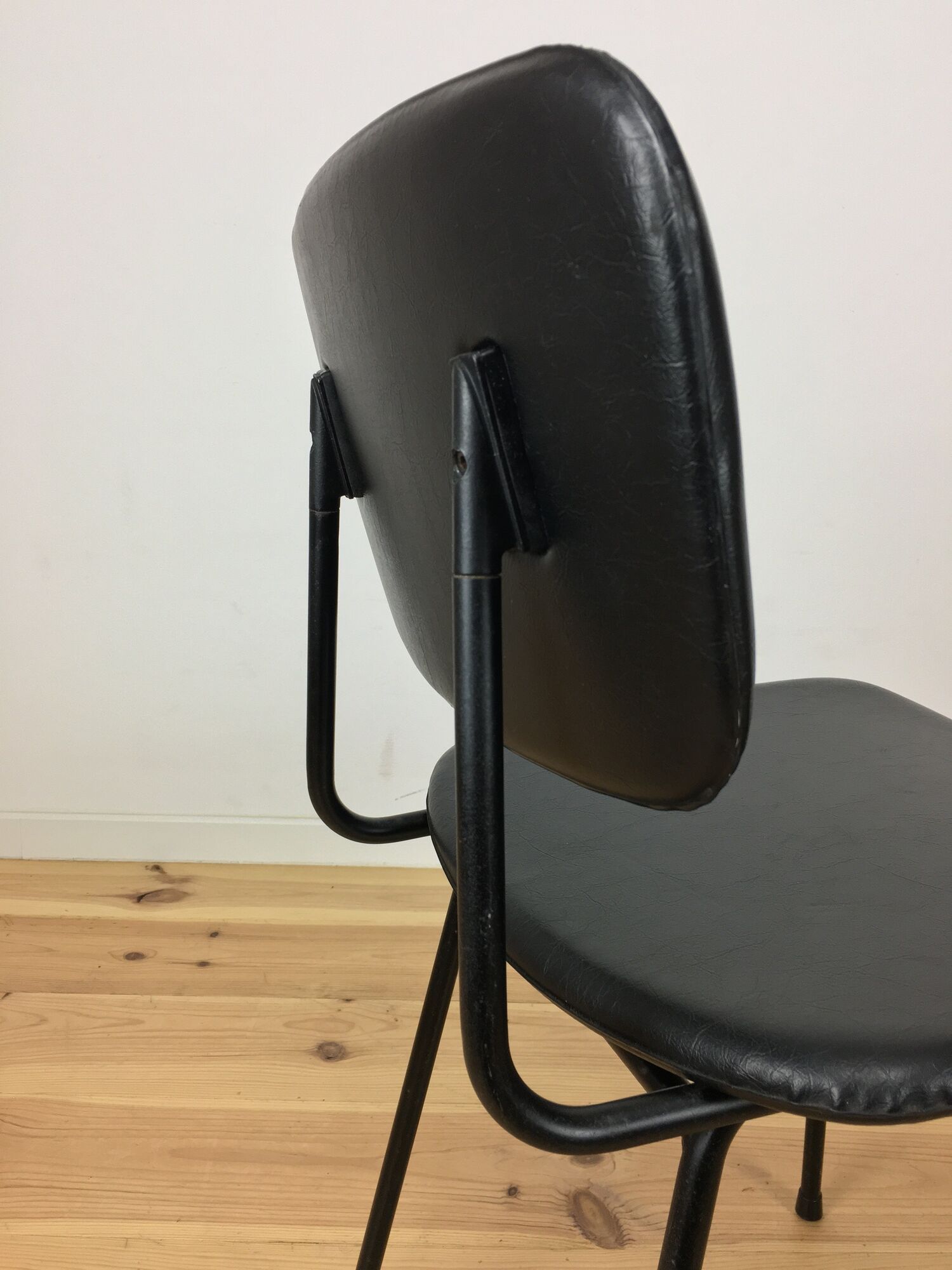 Airborne chair, Carolina Prefacto, 1950, metal and black skai