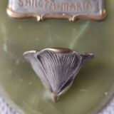 Green onyx wall font