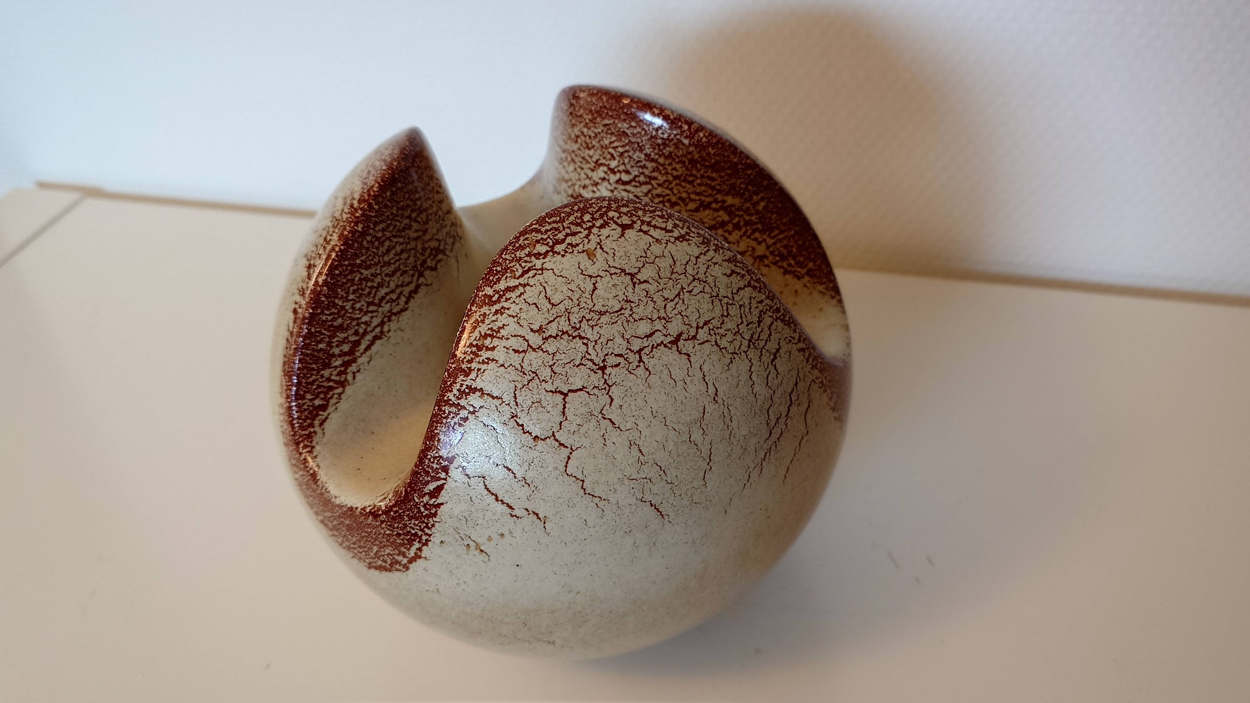 Bertoncello Ceramics Vase – Italian sculptural design – 1970s