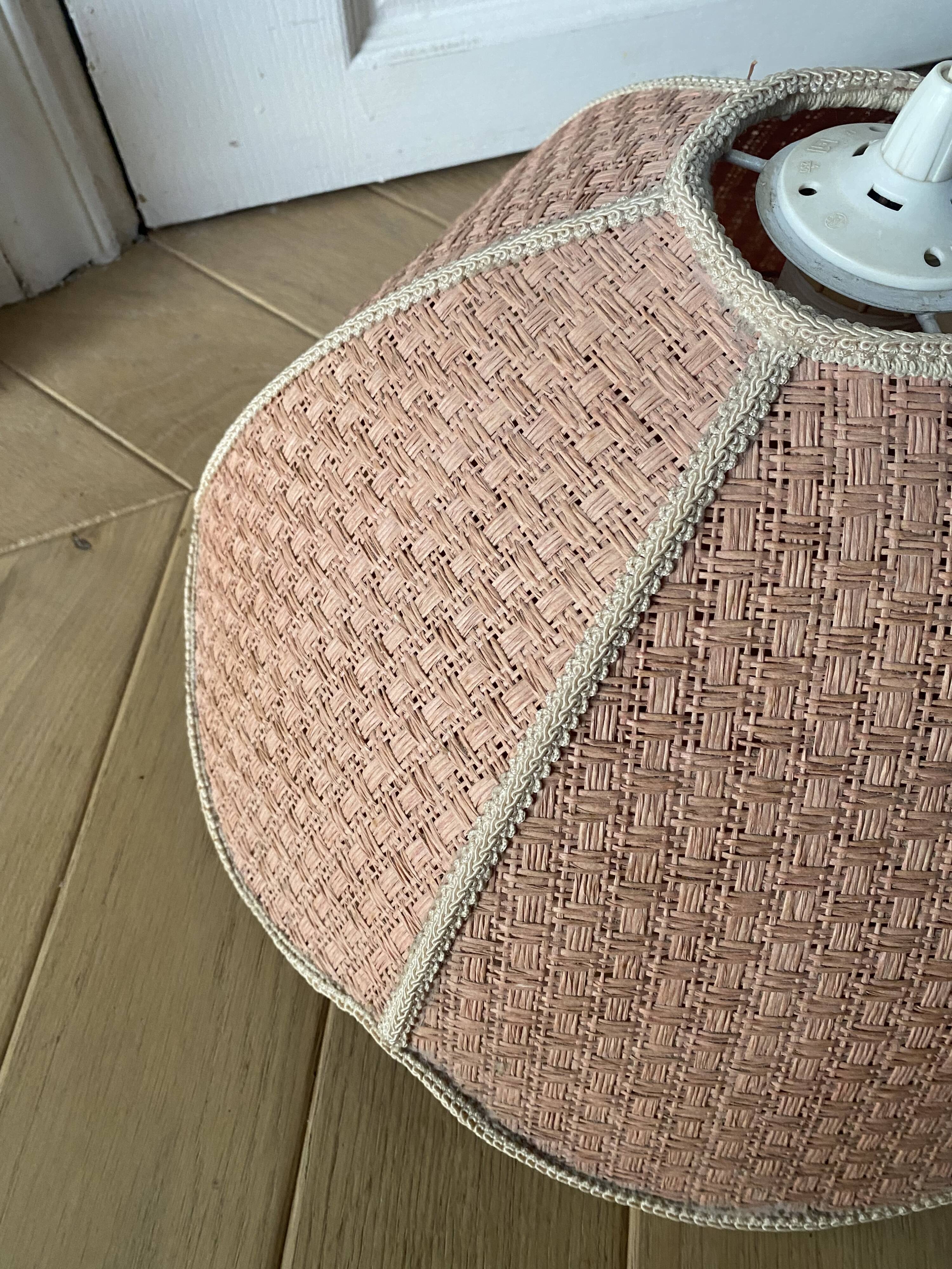 Flower suspension in pink canning