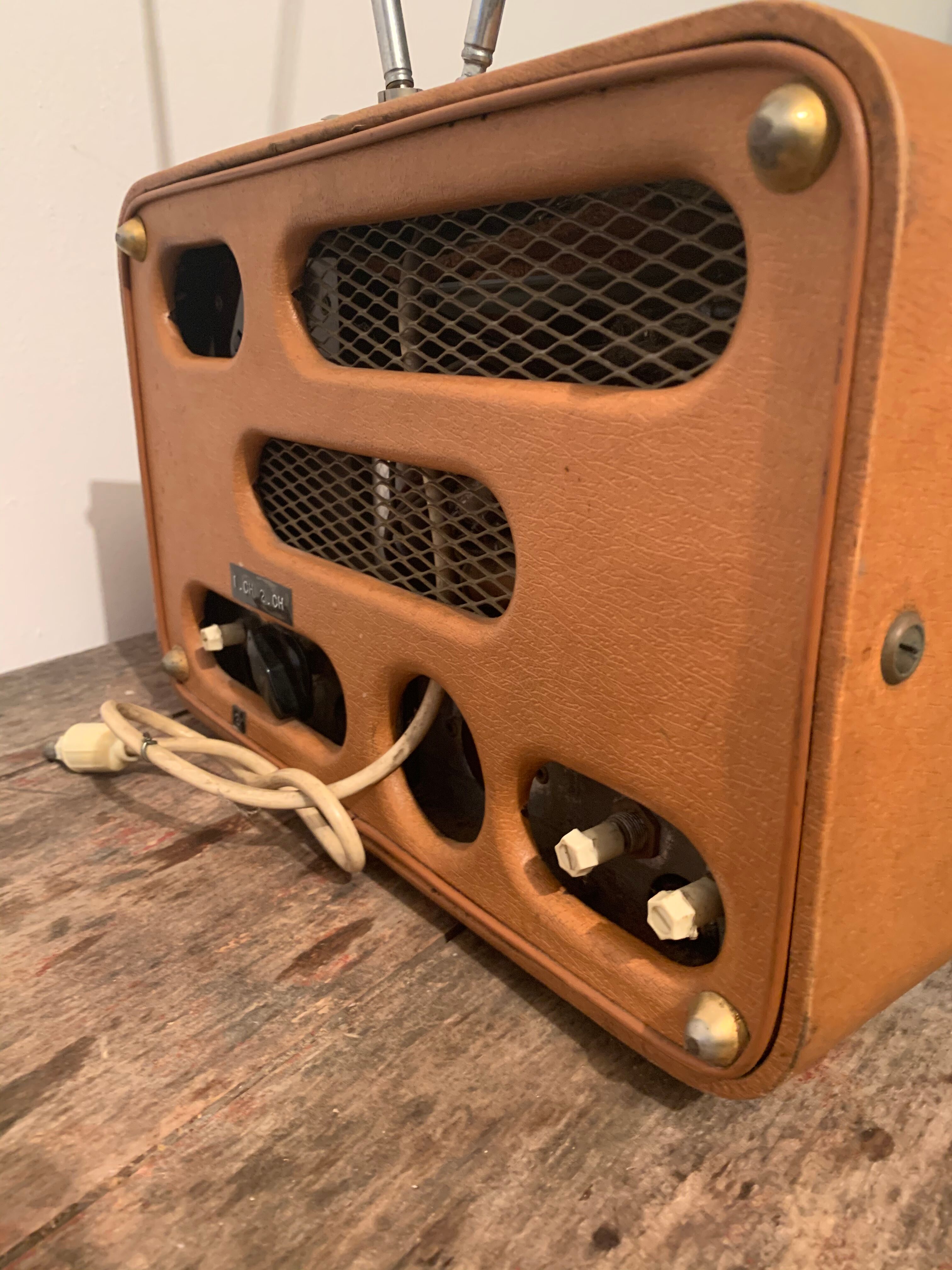 Télévision portable vintage années 60 1960