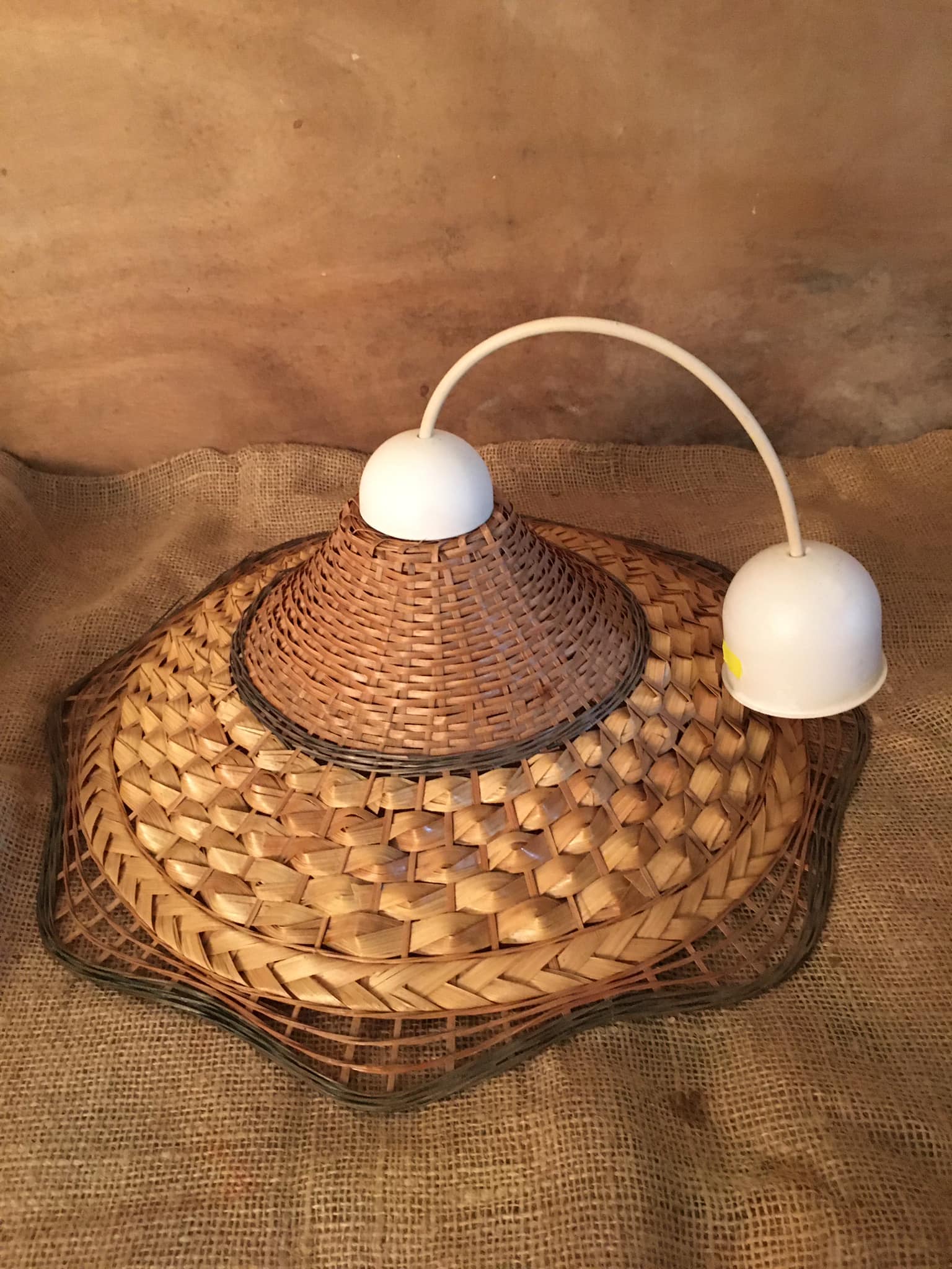 Suspension in rattan and braided wicker