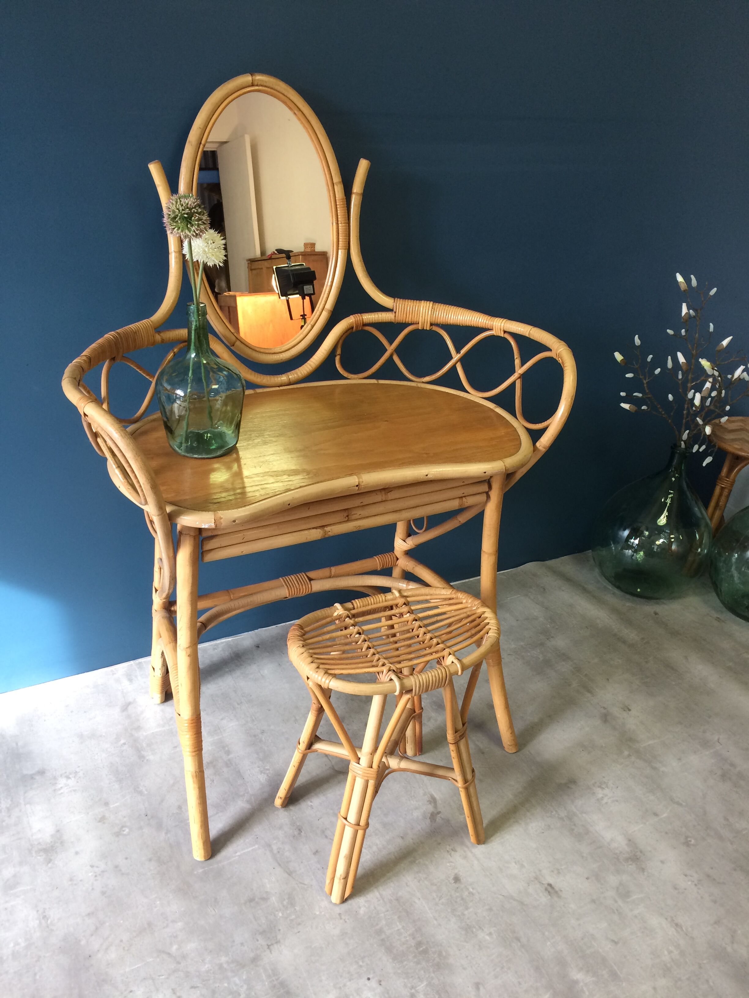 Old rattan hairdresser with stool