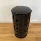 Anna Castelli for Kartell “componibili” cylindrical bedside or storage unit. plastic and black leatherette pad, three compartments. Condition of use.