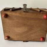 Old toy, little worker