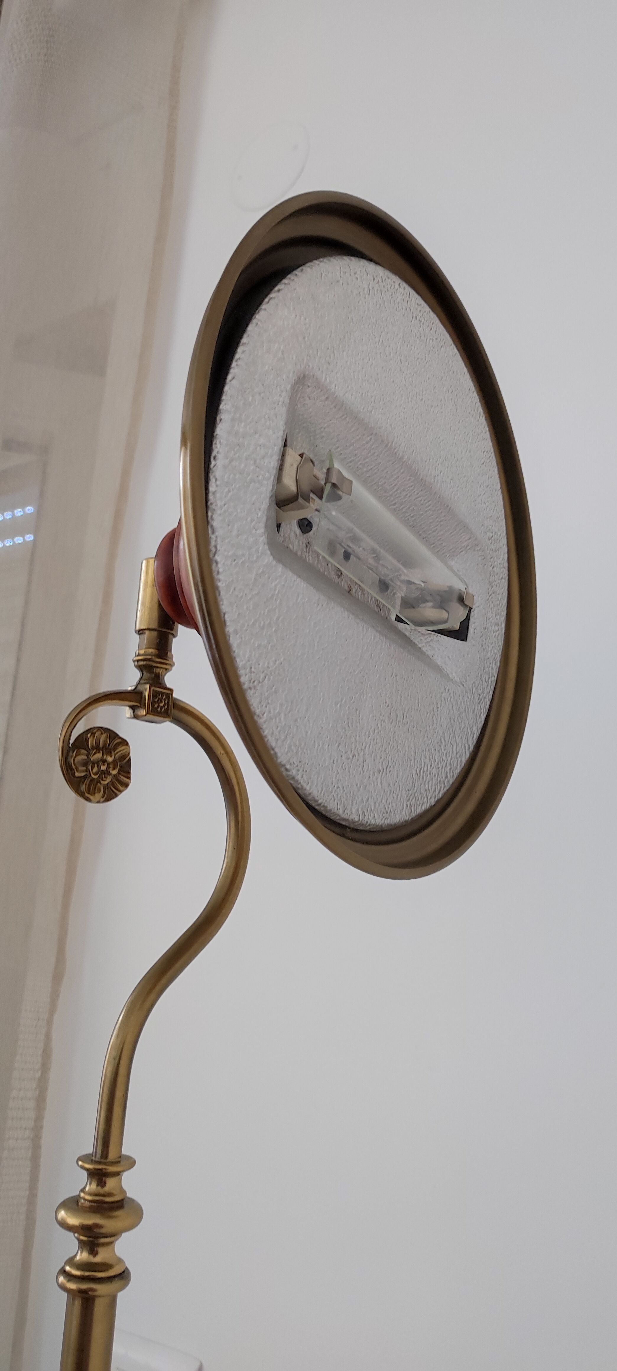 Halogen brass and wood floor lamp