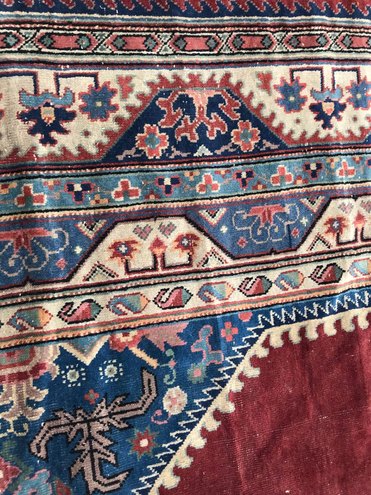 Large carpet old sinkiang done hand 268 x 360 cm