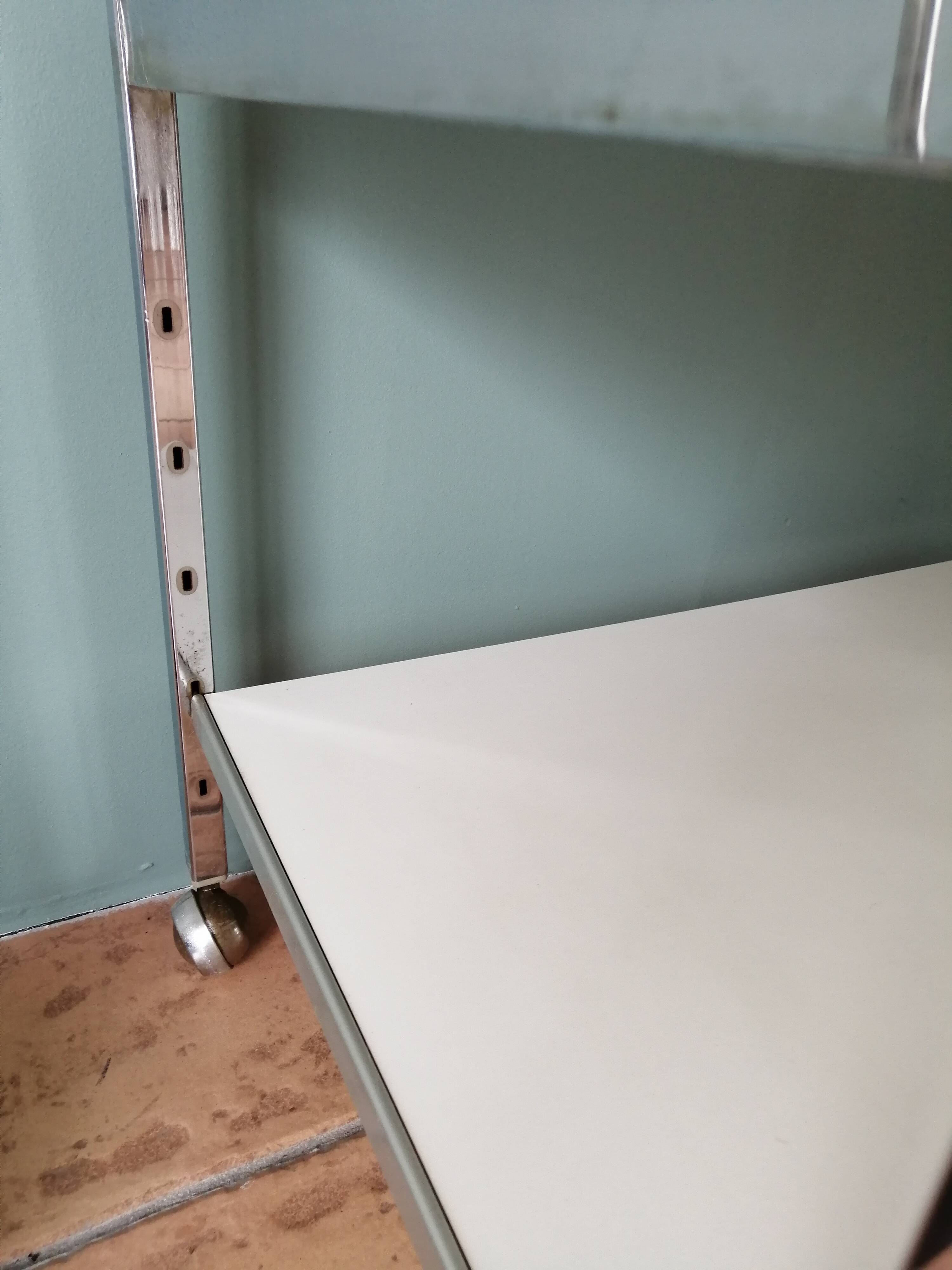 Table porte vinyles et cassettes années 60/70