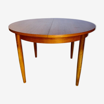 Teak butterfly table