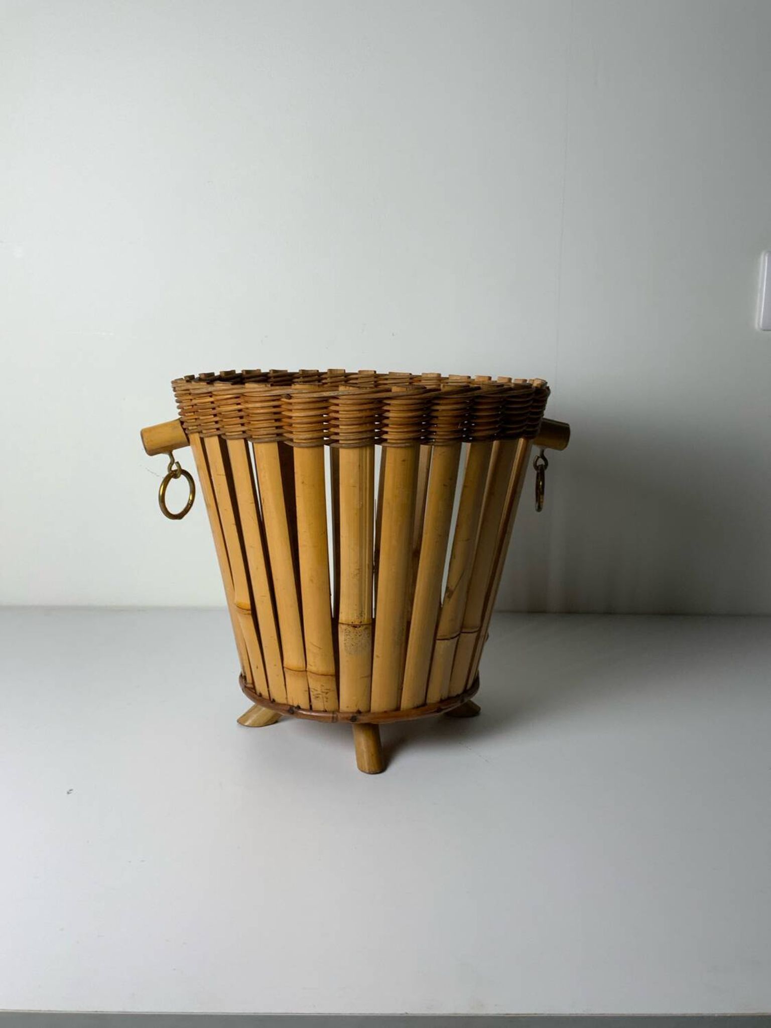 Cache pot en rotin