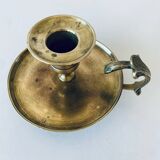 Candle holder with handle