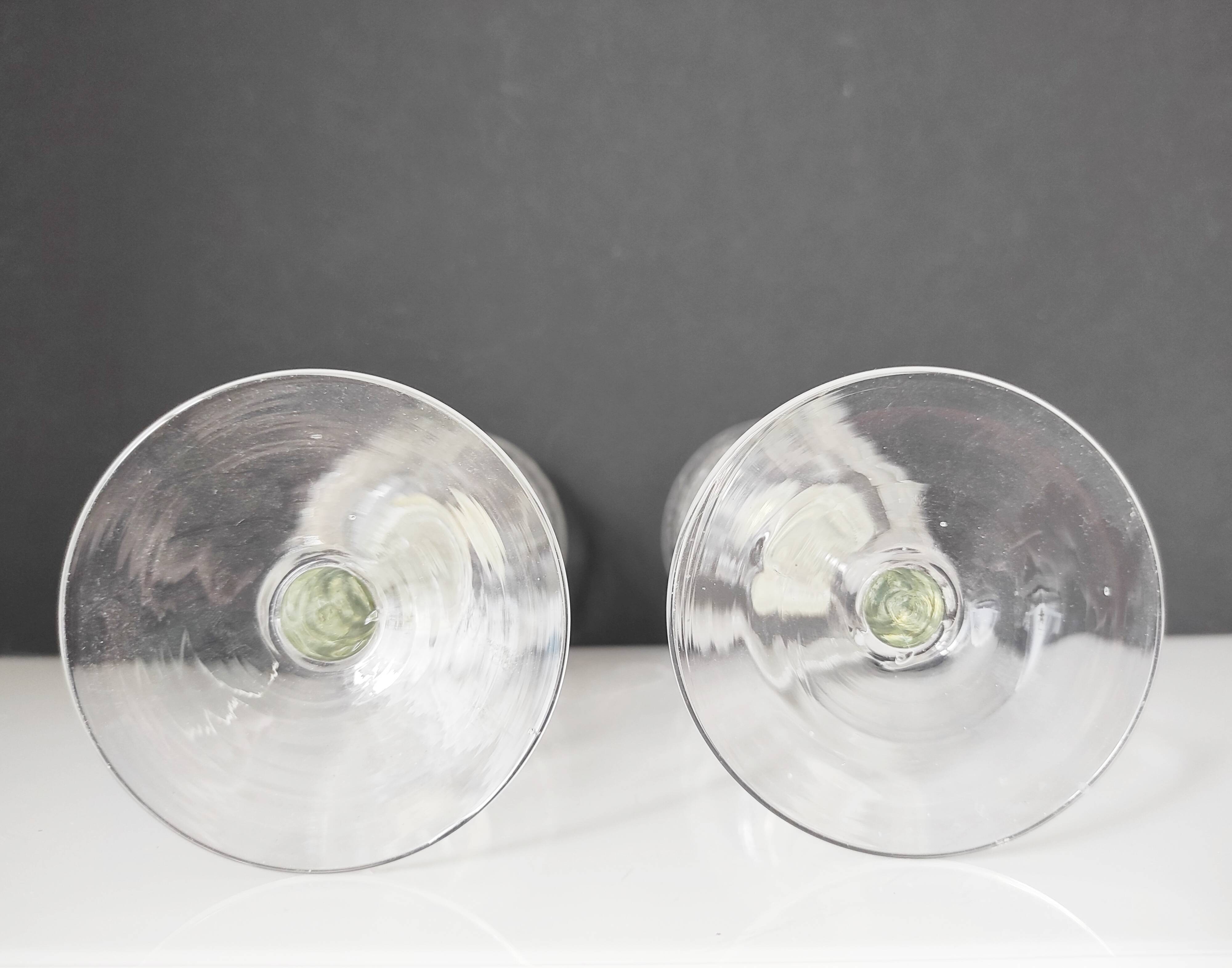 Two cracked glass lanterns 30.5 cm