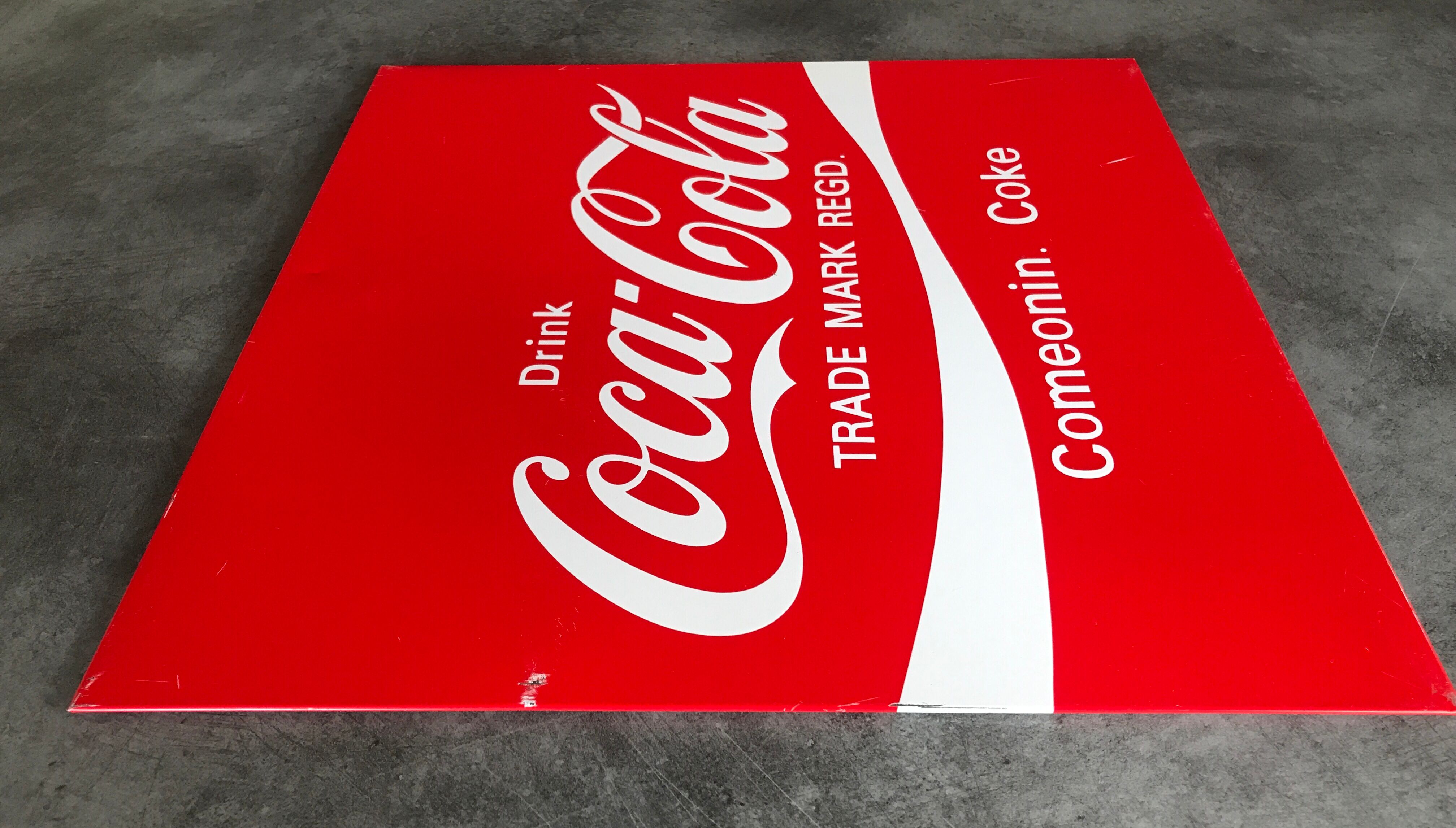 Wall plate metal pub vintage coca-cola drink deco red / white