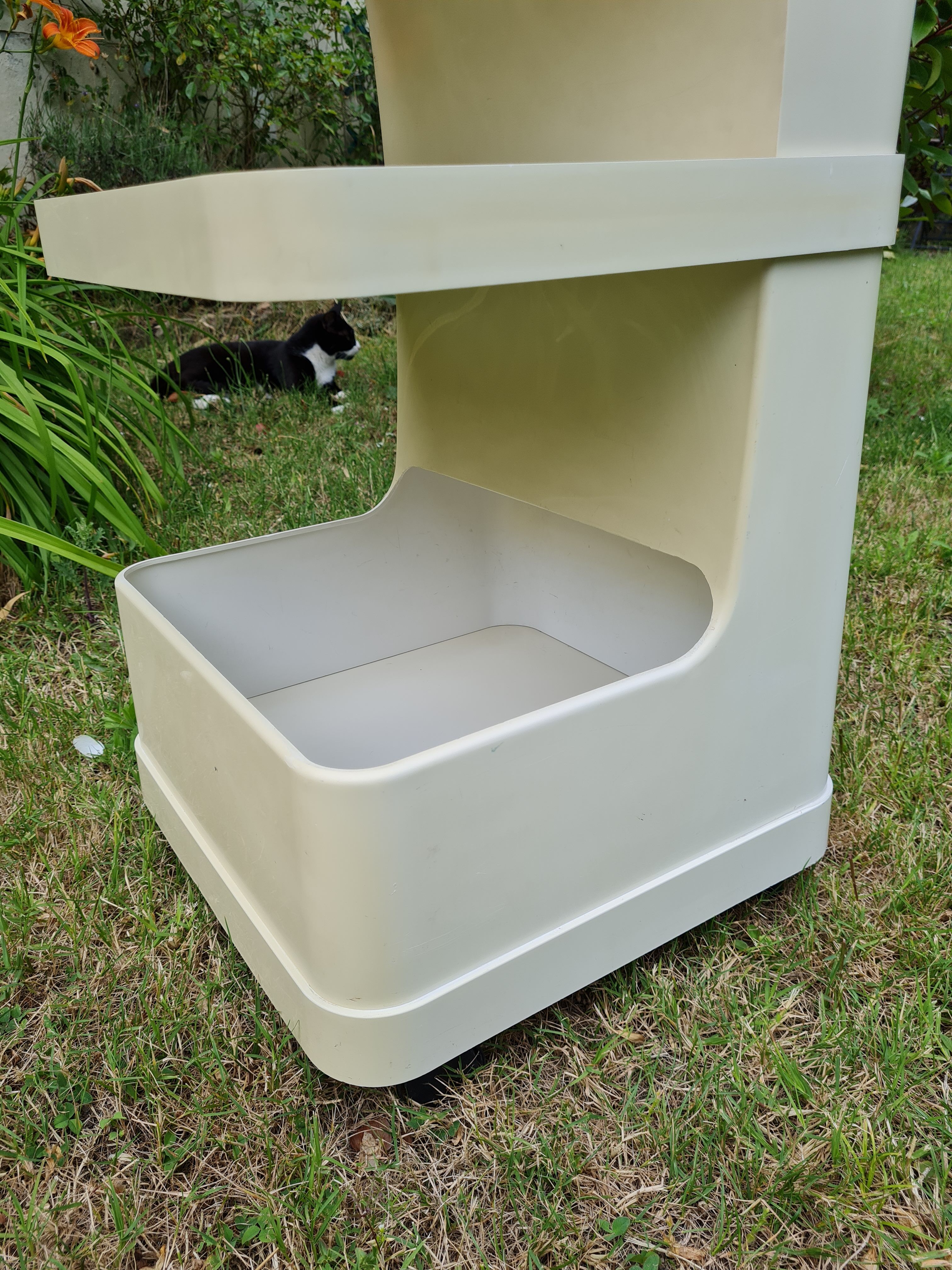 Meuble desserte sur roulettes de rangement vintage prisunic 1970