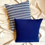 Navy blue wool cushion 40 cm