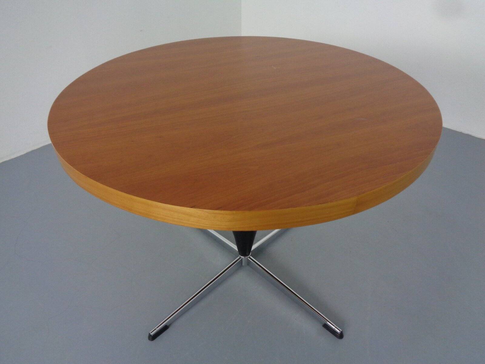 Early Cone Table by Verner Panton for Plus-Linje, 1950s