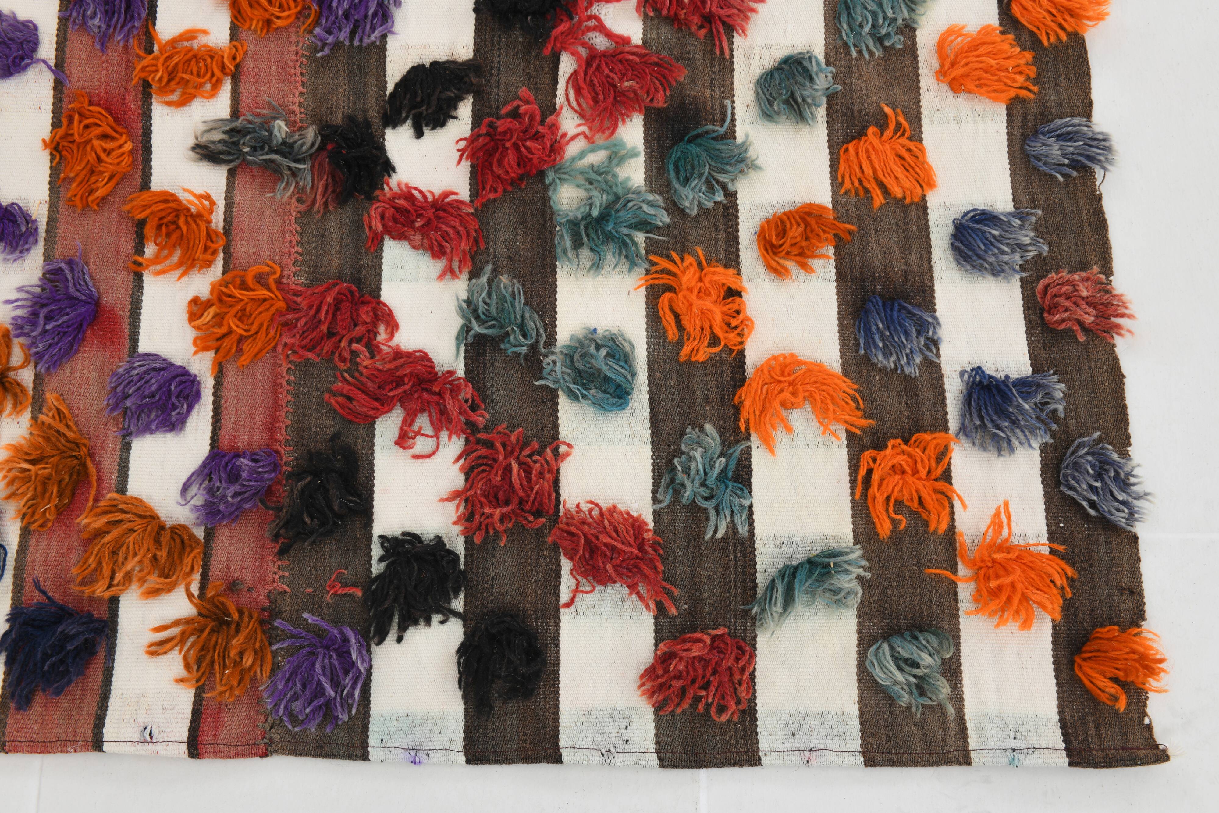 Polka dot wool vintage rug