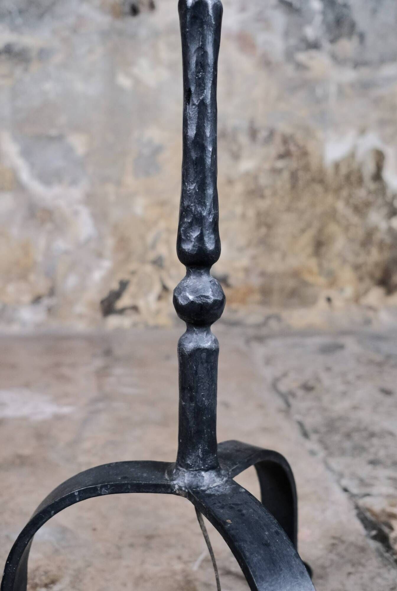 Lampadaire en fer forgé martelé, Bretagne, France, 1980s