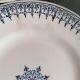 Set of 4 plates St Amand Terre de Fer
